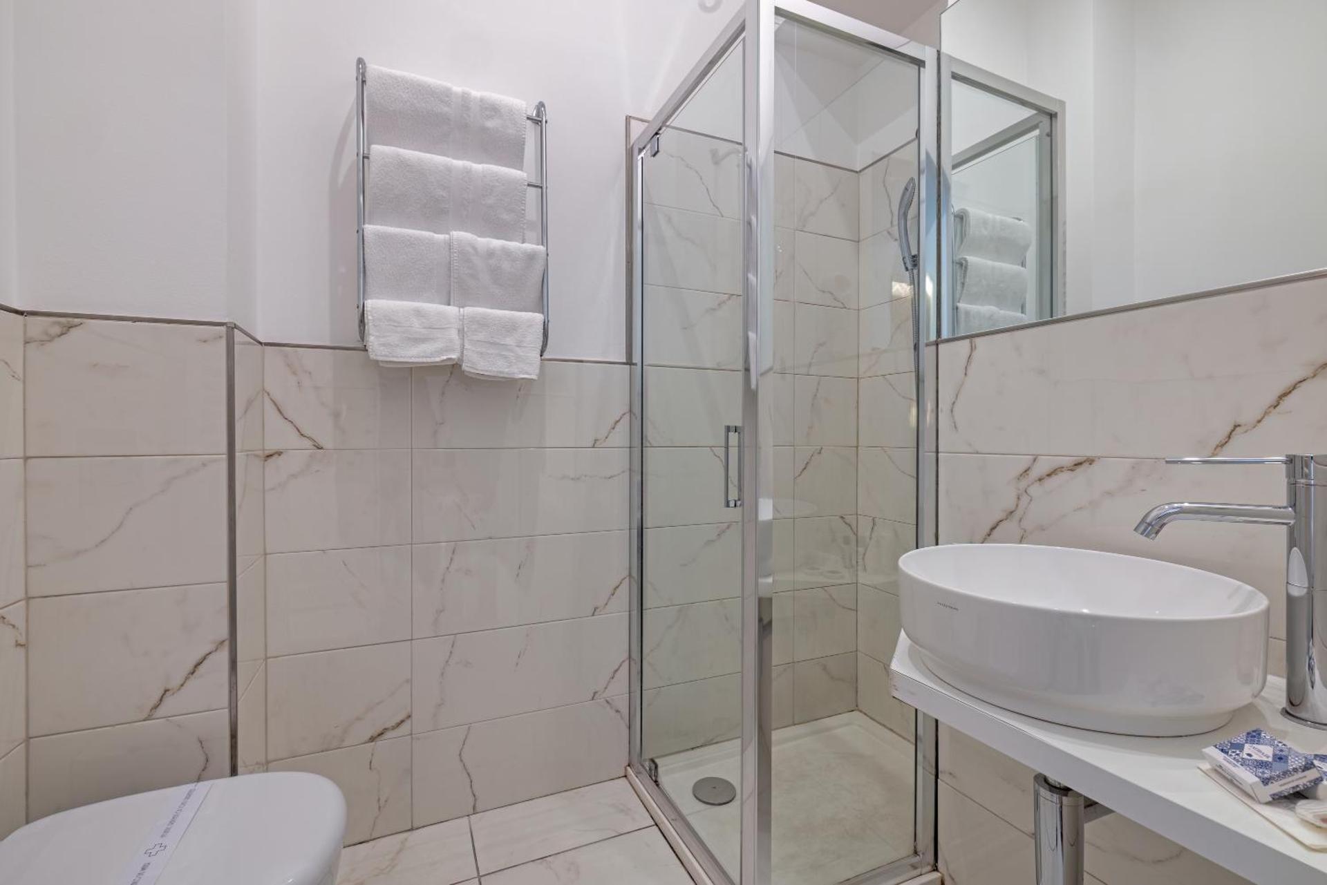 Queen Room with Sea View