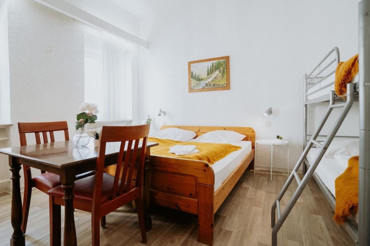 Gemütliches Gästehaus am Rhein!