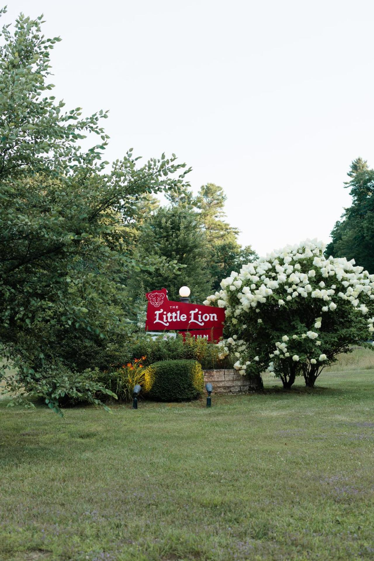 Property logo or sign