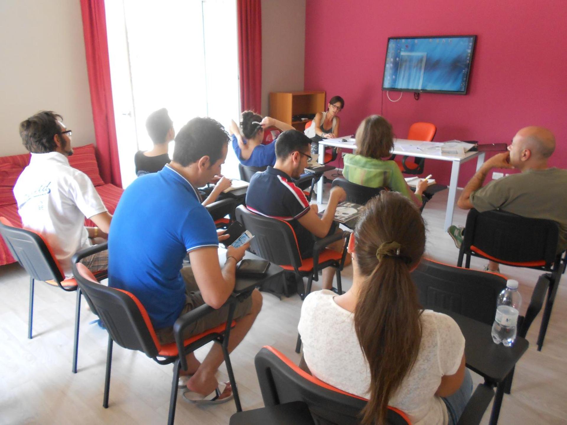 Communal lounge/ TV room