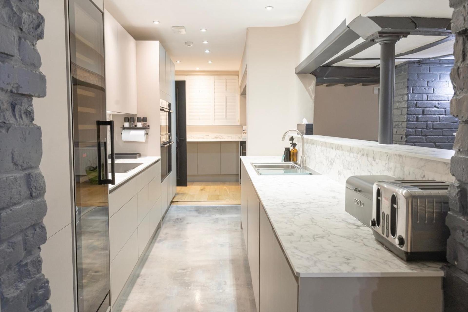 Kitchen or kitchenette