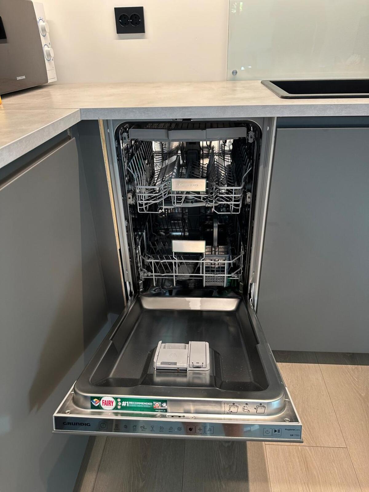 Bright and cozy apartment on Tau