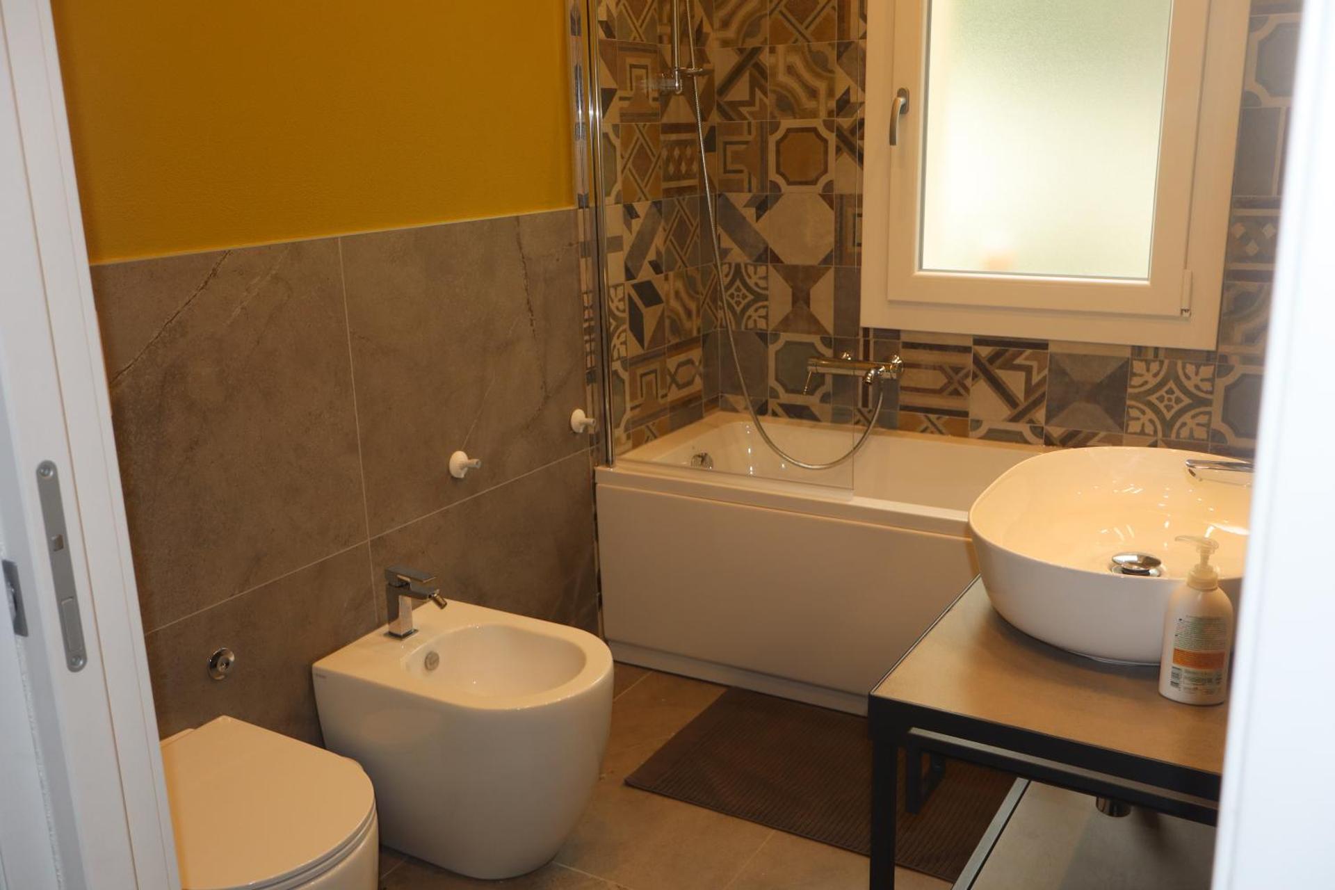 Double or Twin Room with Private Bathroom