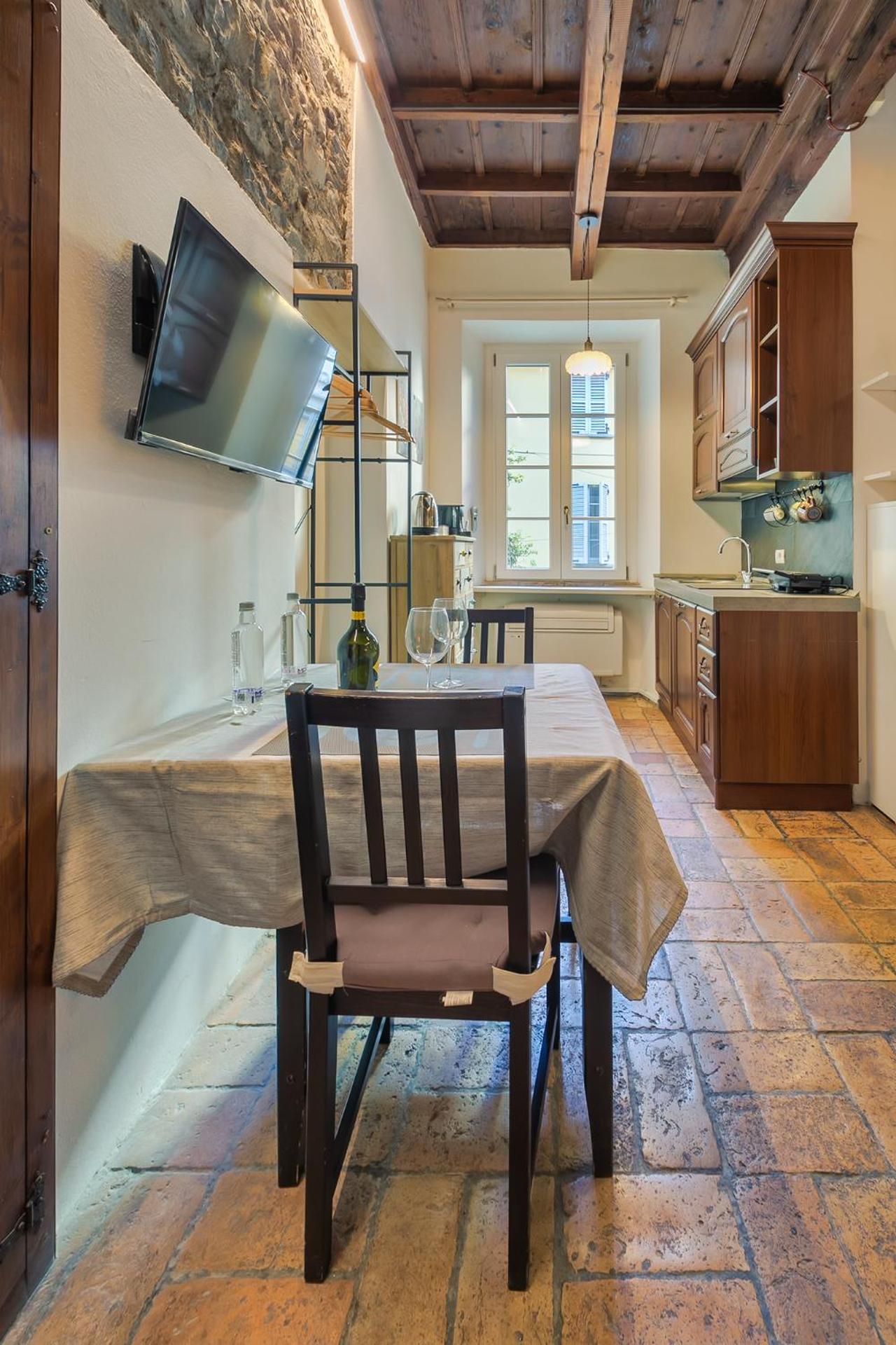 Angolo Medioevale - Como Centro