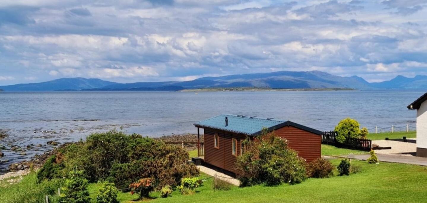 MacKenzies Bothy - SeaFront Cabin