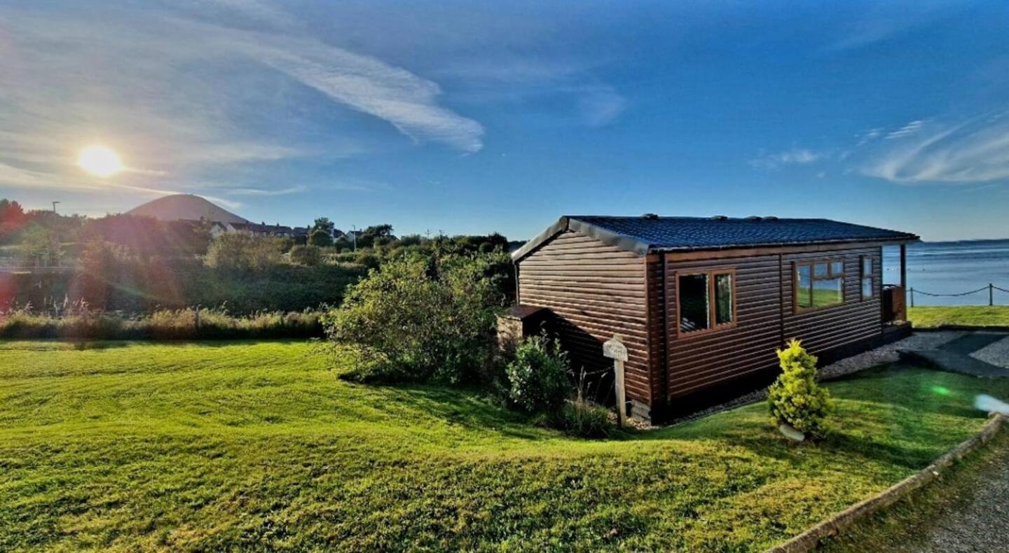 MacKenzies Bothy - SeaFront Cabin