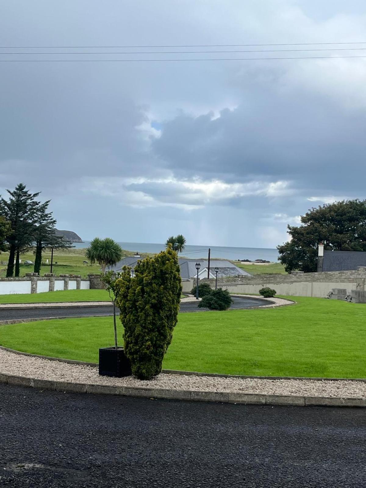 New Spacious Coastal Retreat