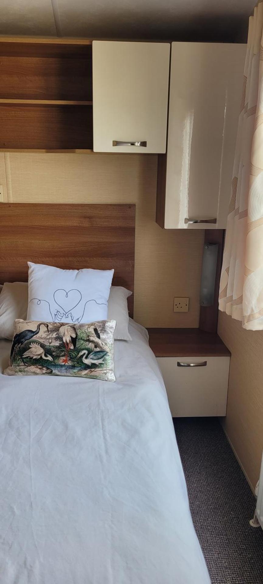 Willerby Delux - Holiday Home by the Sea - close to the Entertainment Complex-bedding, towels & wifi Included!