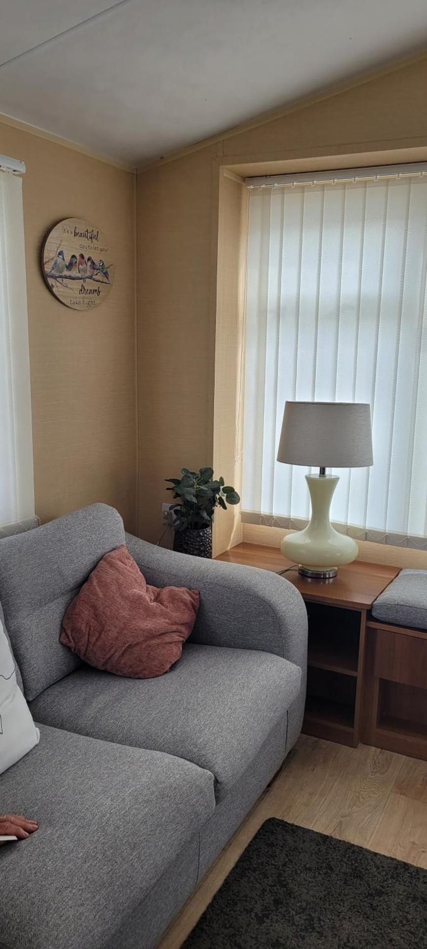 Willerby Delux - Holiday Home by the Sea - close to the Entertainment Complex-bedding, towels & wifi Included!