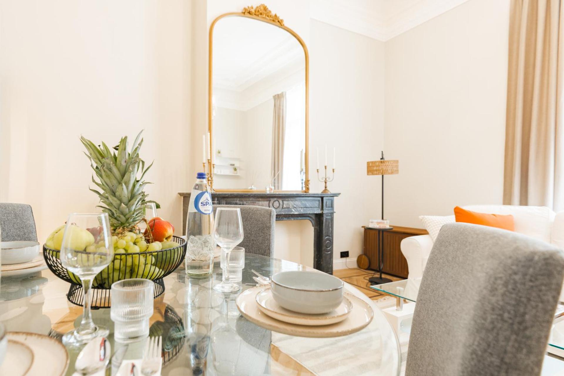 Elégance du Quartier Européen Parking gratuit