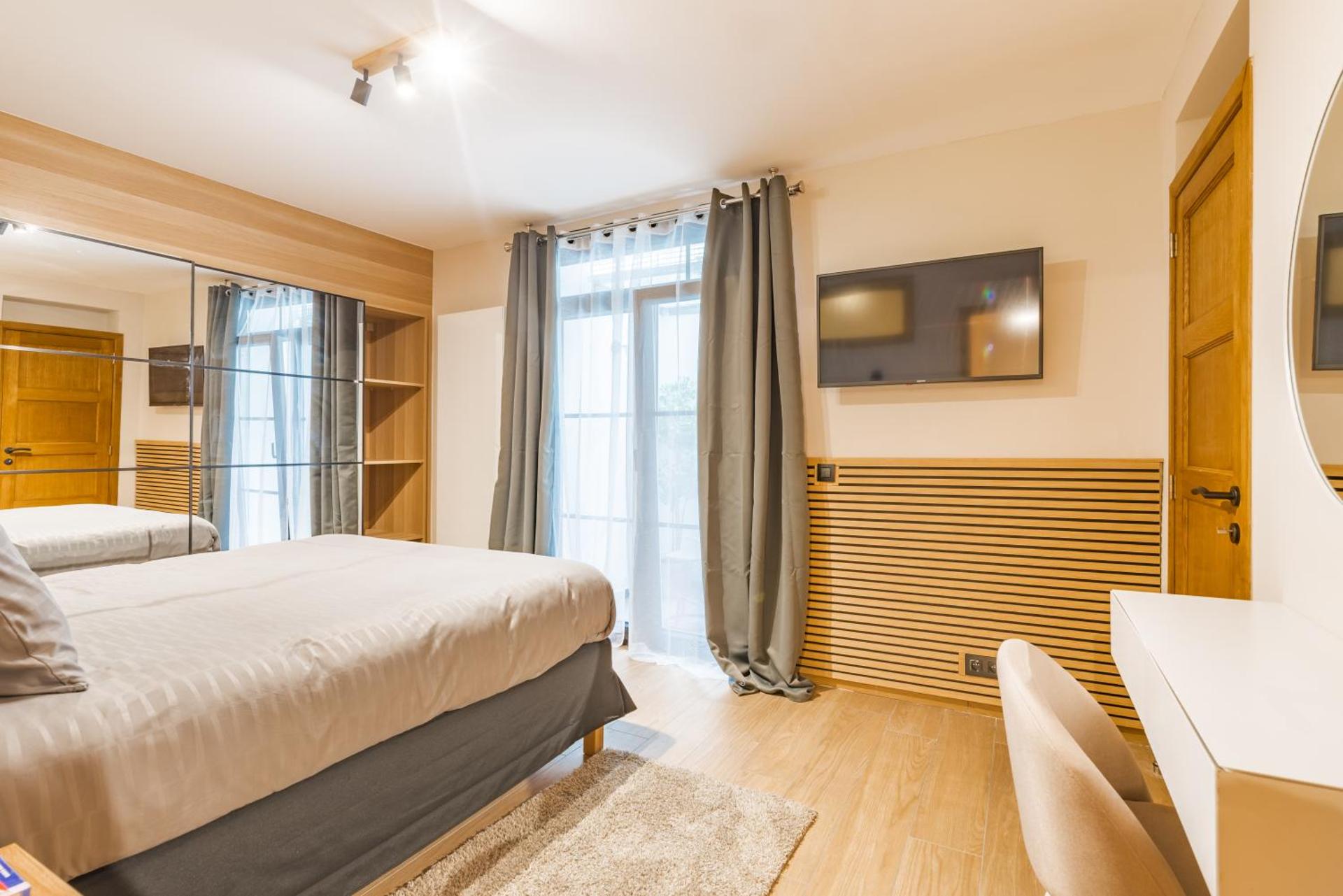 Elégance du Quartier Européen Parking gratuit