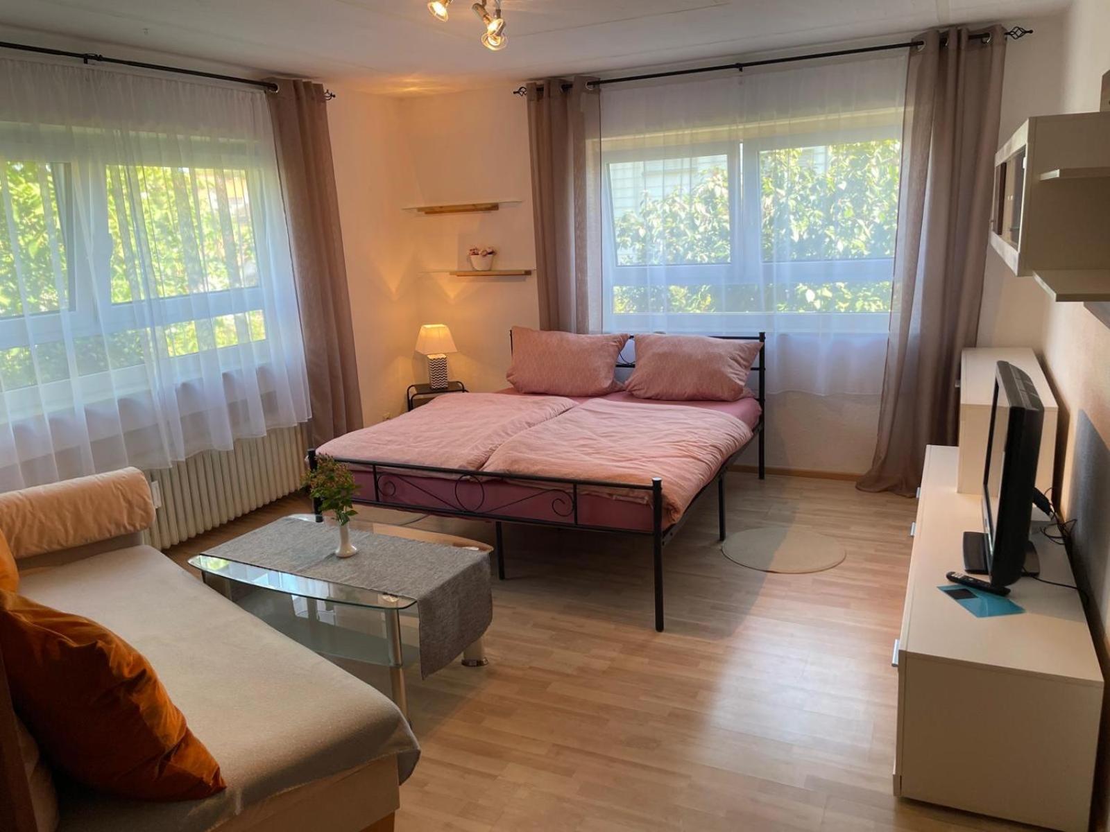 Ferien und Monteurswohnung am Schloss