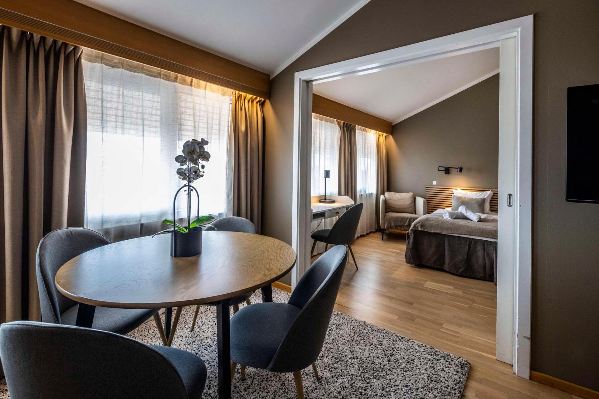 Photo of the whole room