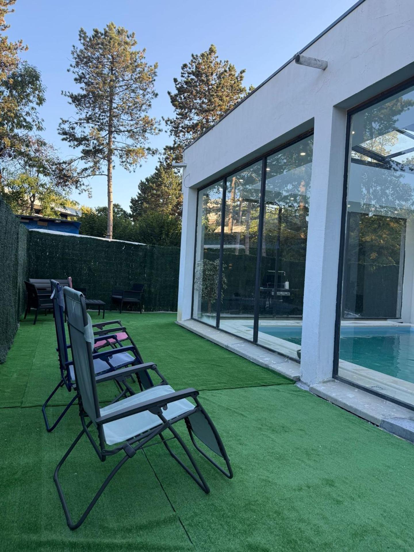 EXCEPTIONNEL Studio VERSAILLES