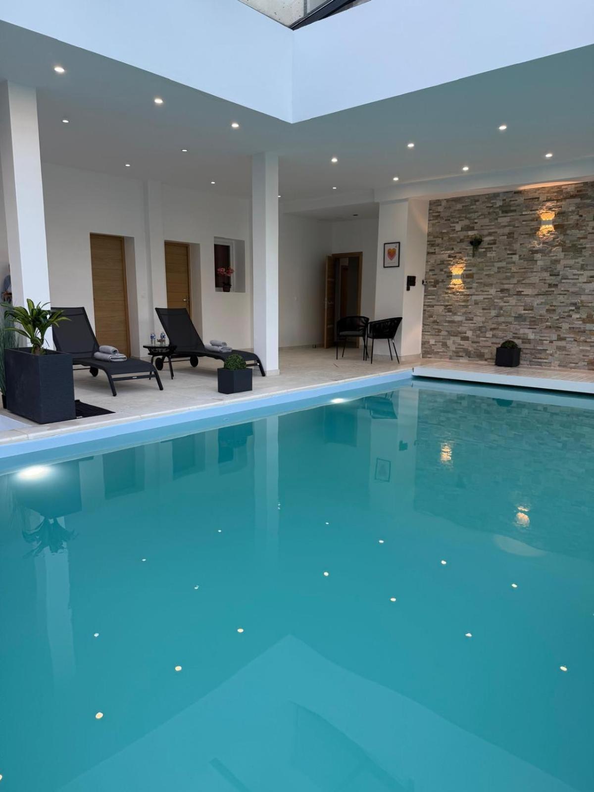 EXCEPTIONNEL Studio VERSAILLES