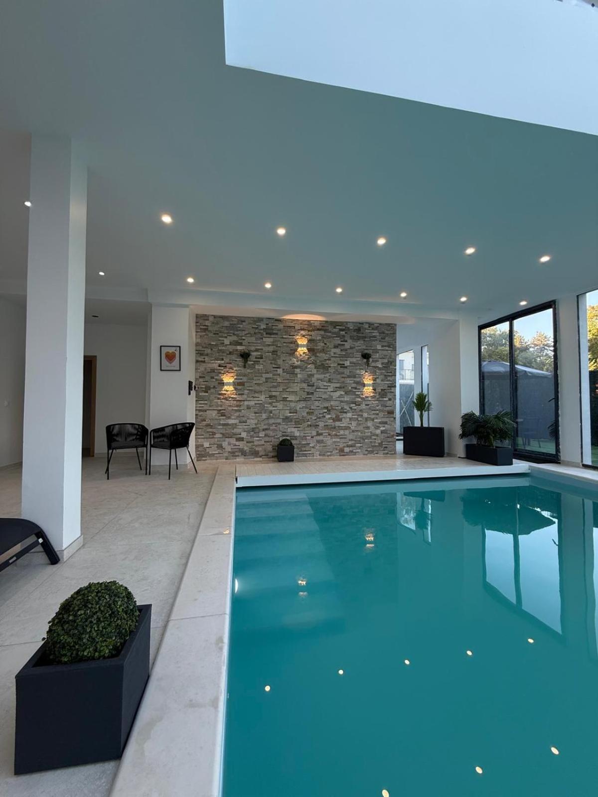 EXCEPTIONNEL Studio VERSAILLES