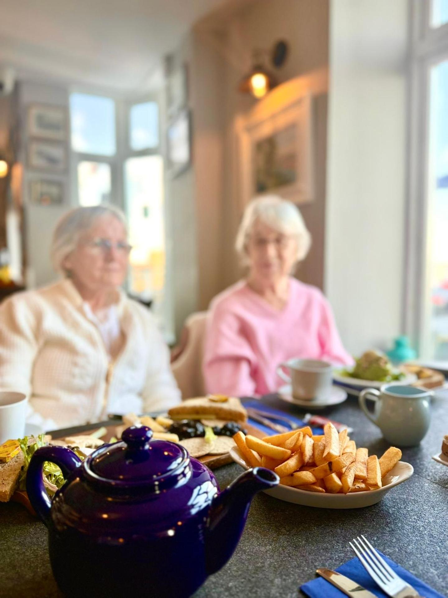 Sids restaurant and bar with rooms