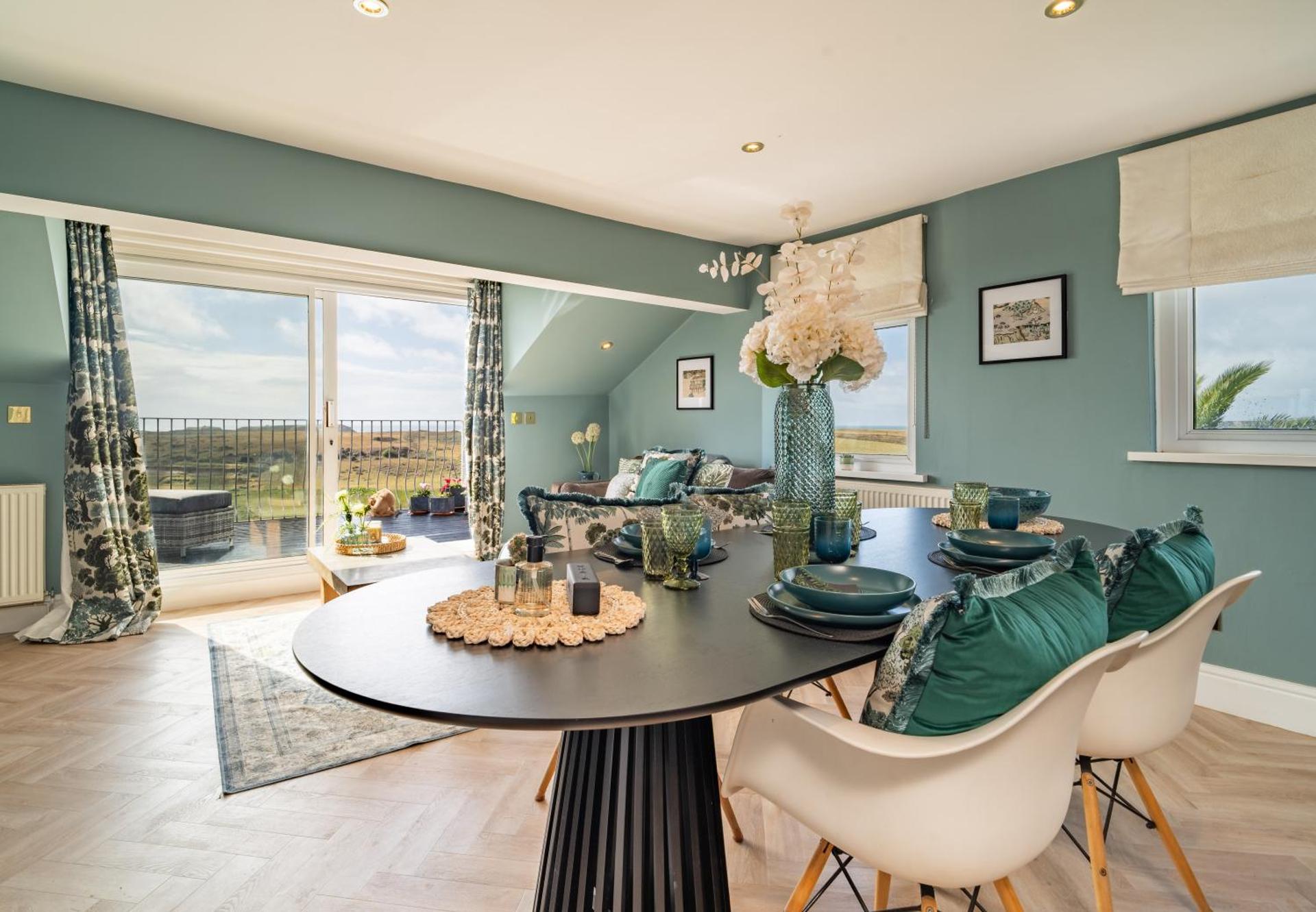 Priory Bay Escapes - Alba