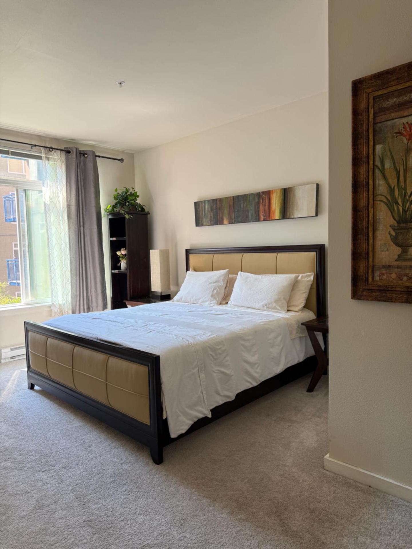 Cozy home nearby most attractions Seattle center