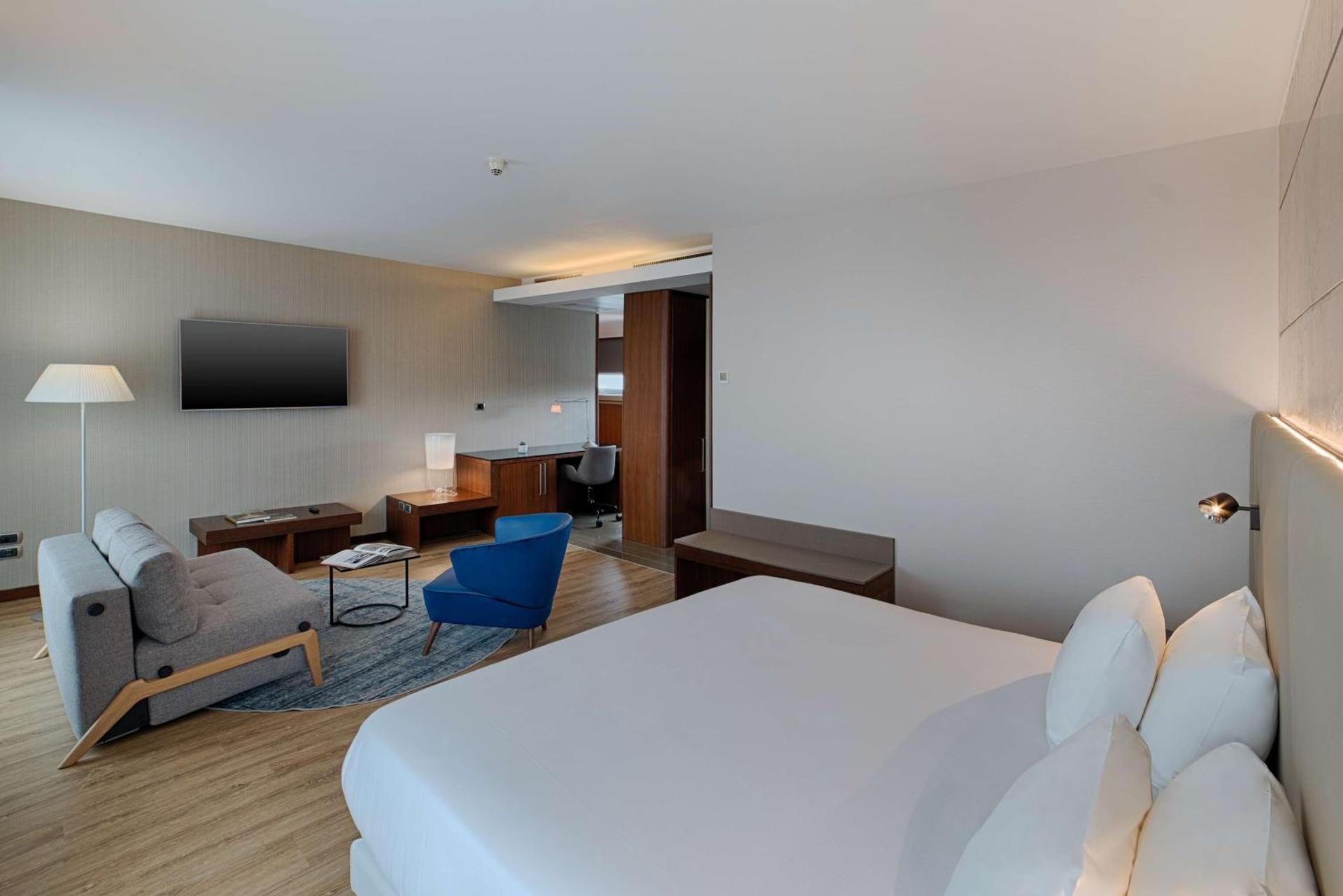 Photo of the whole room