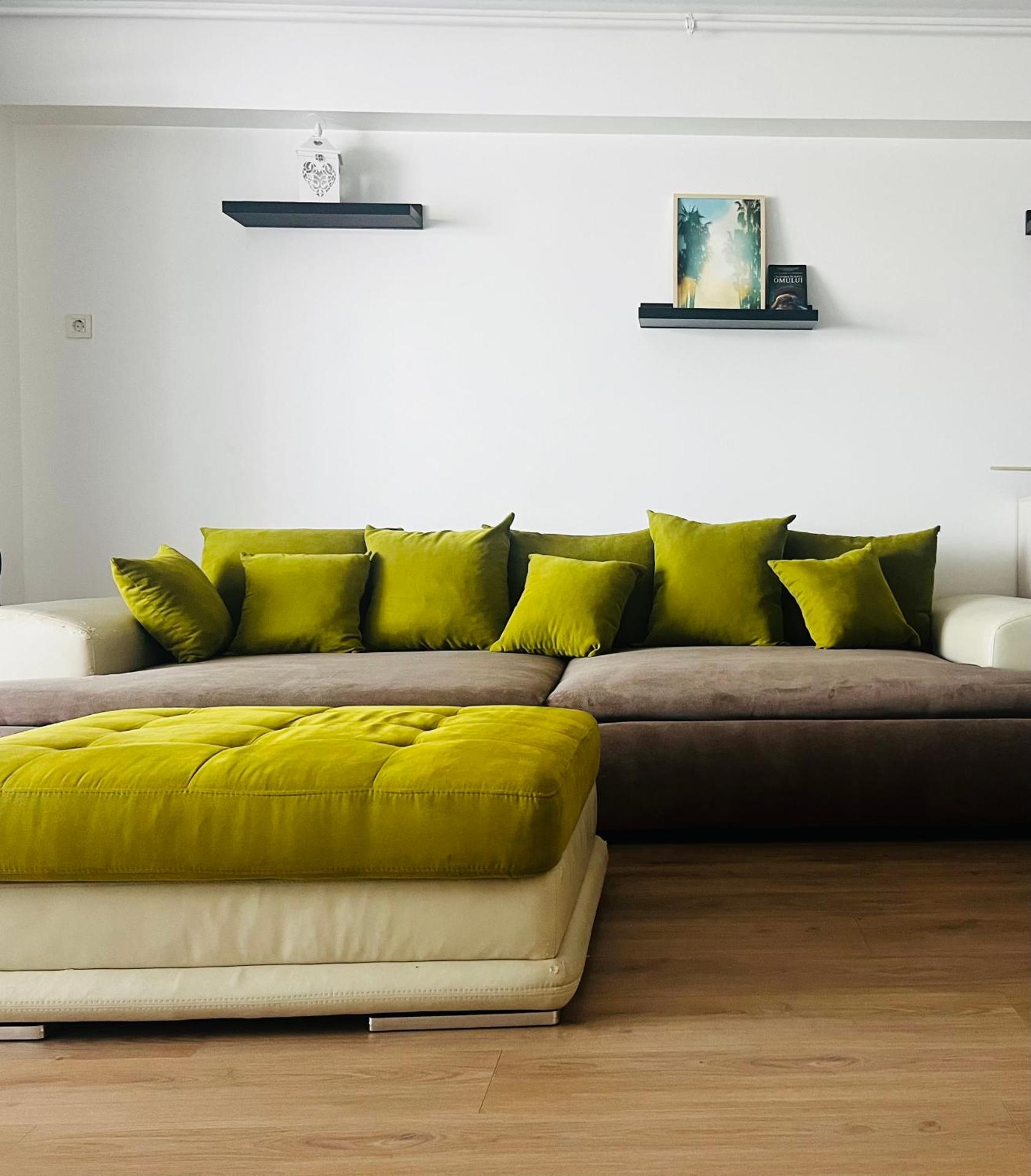 Otopeni Airport Apartment - Free Shuttle Included