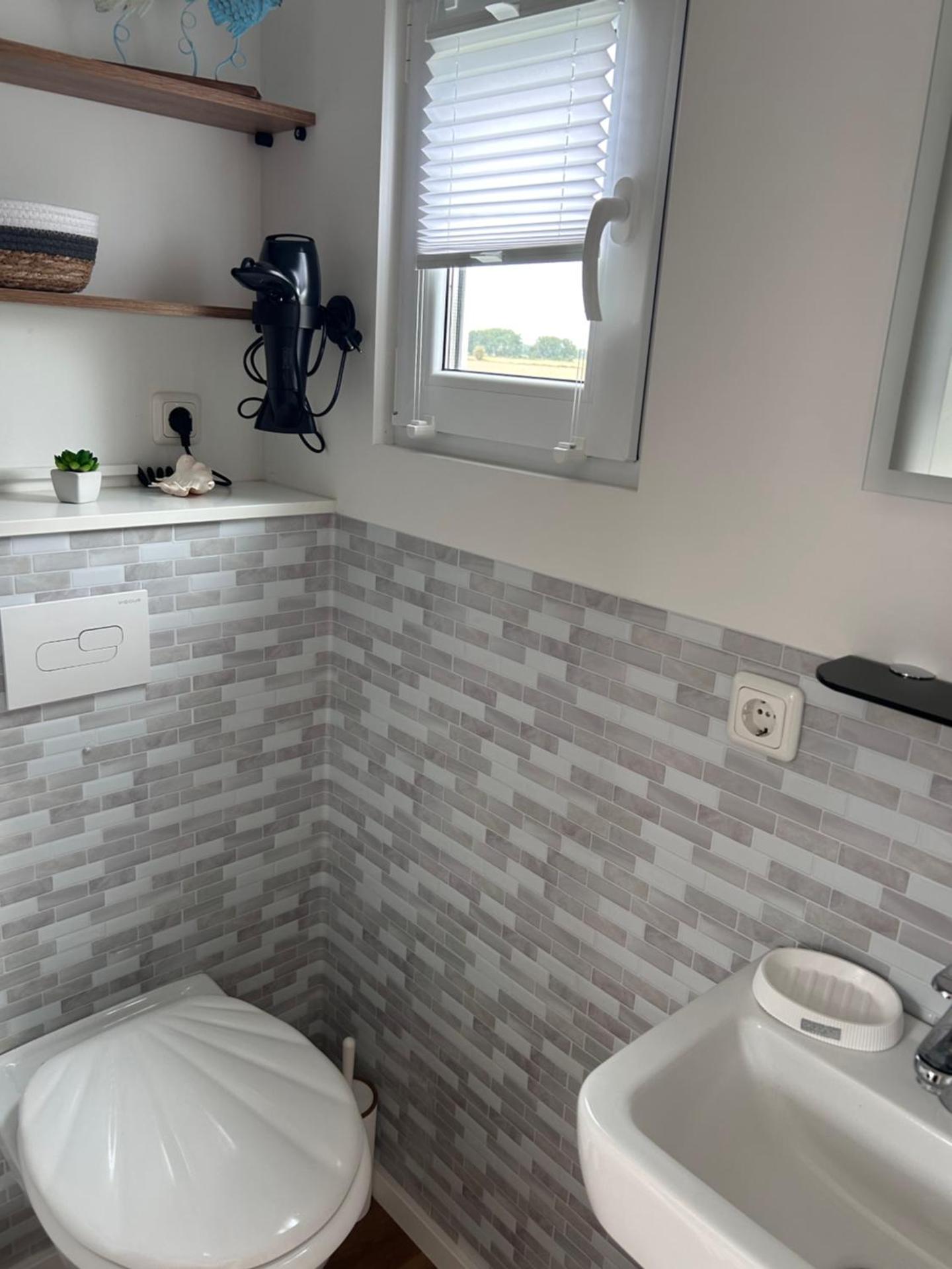 Prima Camping Resort Boddenblick -Stellplätze-Schlaffässer-Tiny Houses in Ostsee Nähe