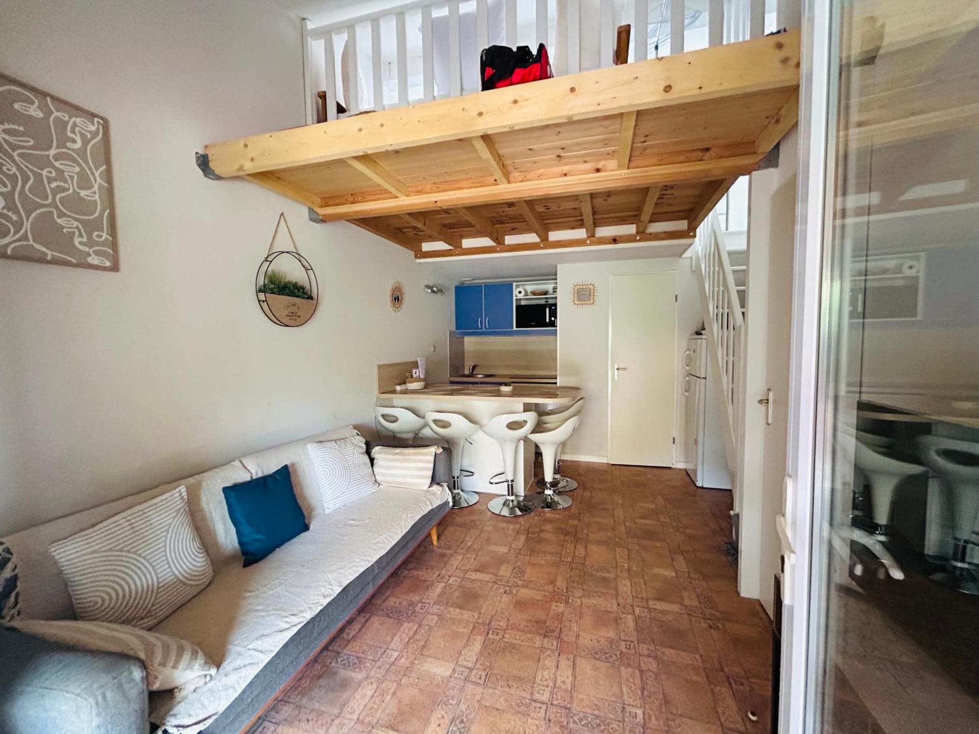 Villa T2 à 100m de la plage, piscine, tennis