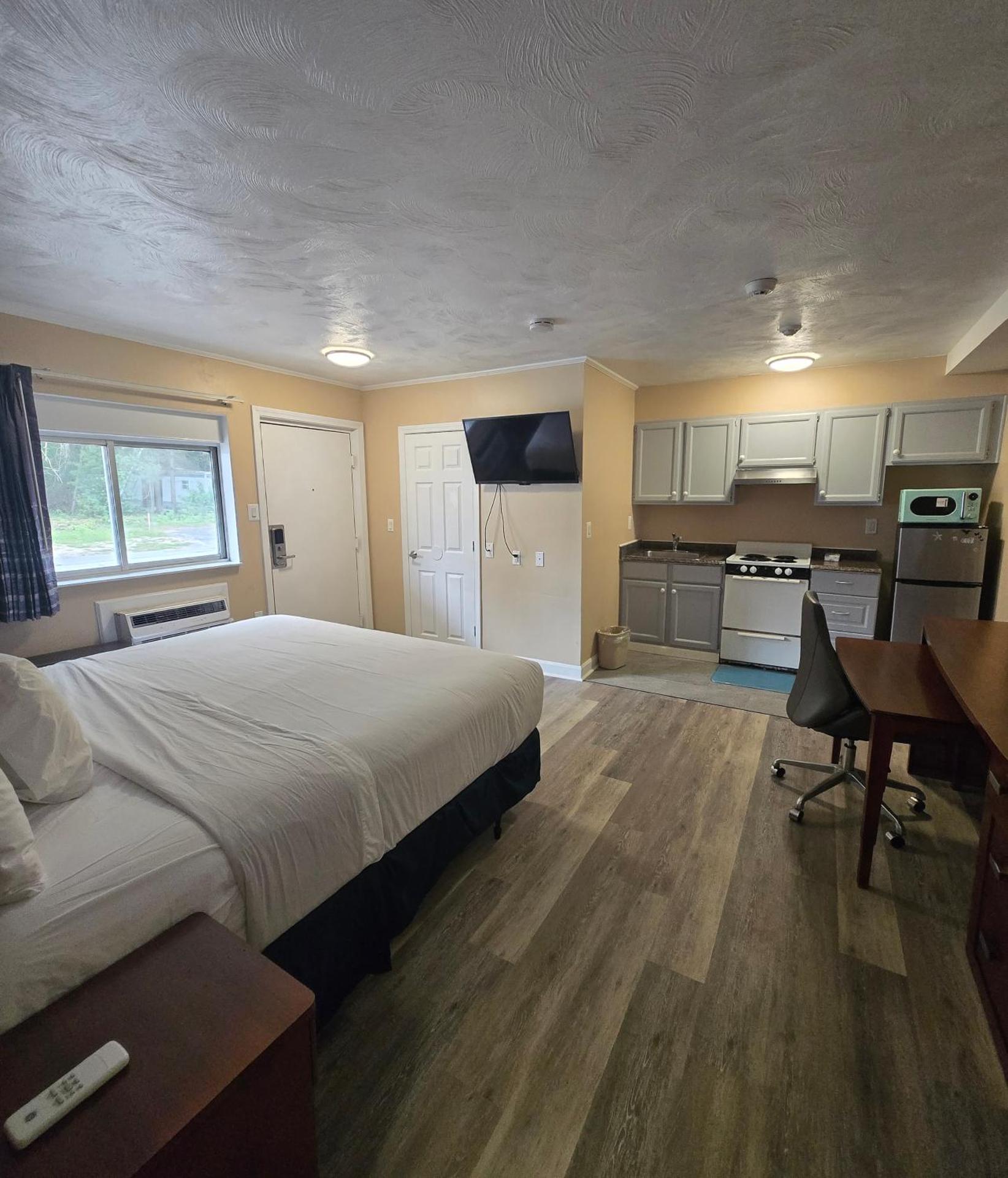 Nashoba Valley Inn & Suites