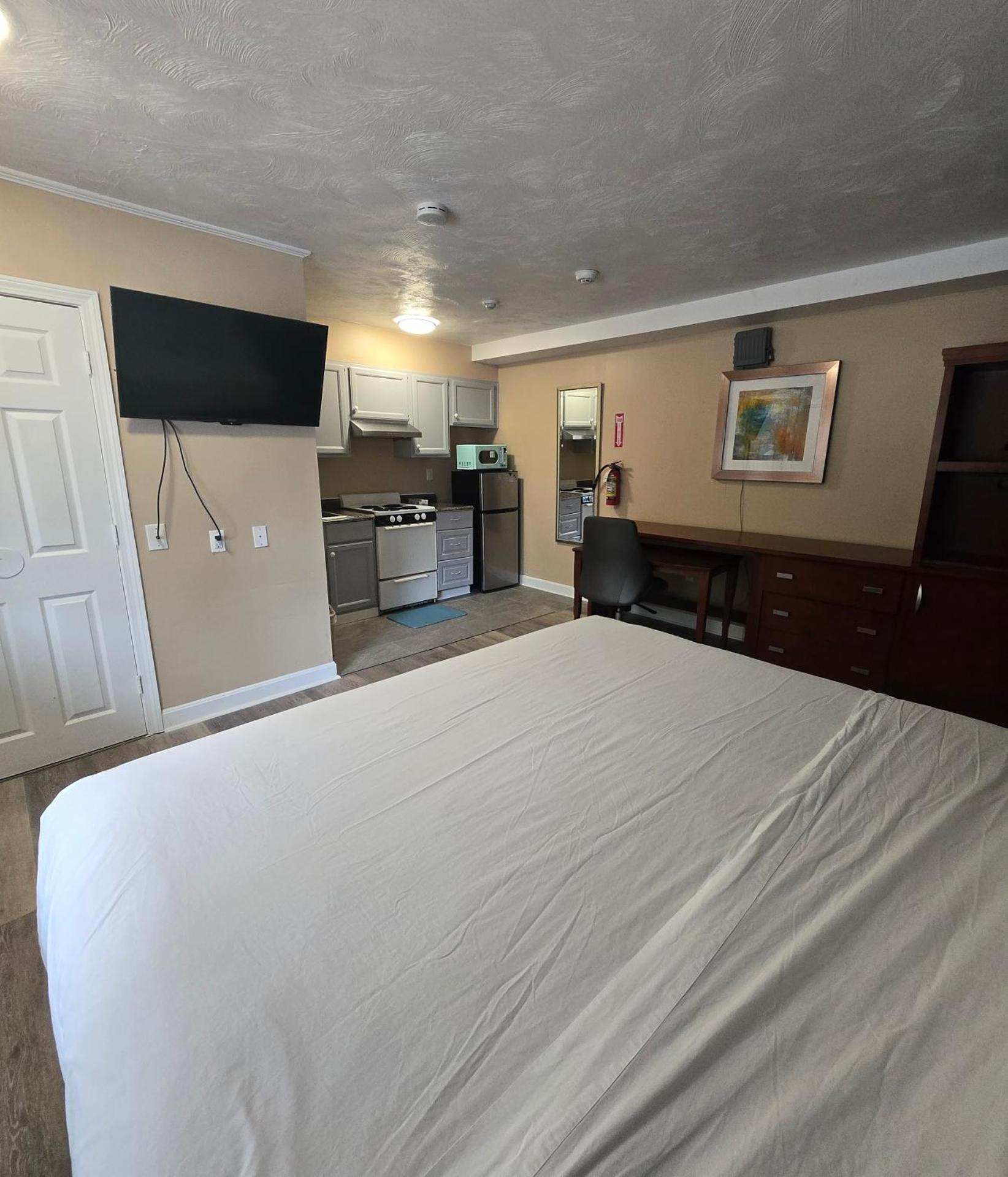 Nashoba Valley Inn & Suites