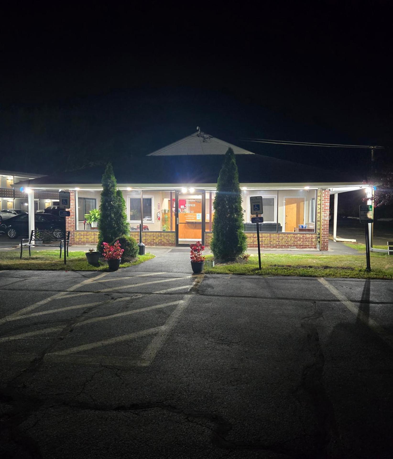 Nashoba Valley Inn & Suites