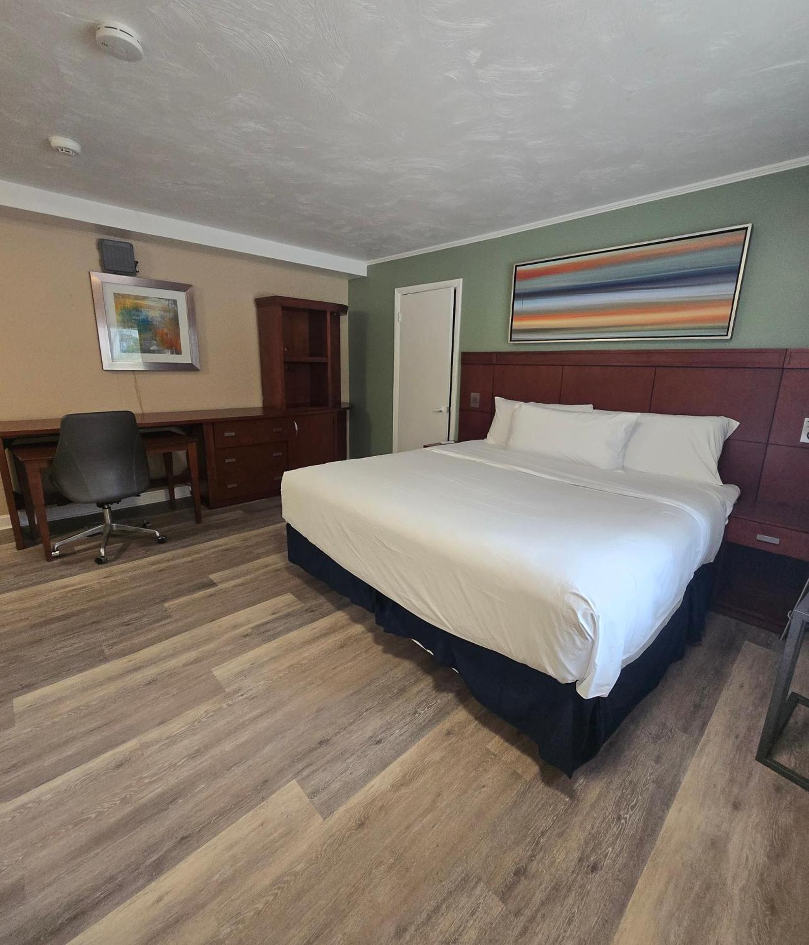 Nashoba Valley Inn & Suites