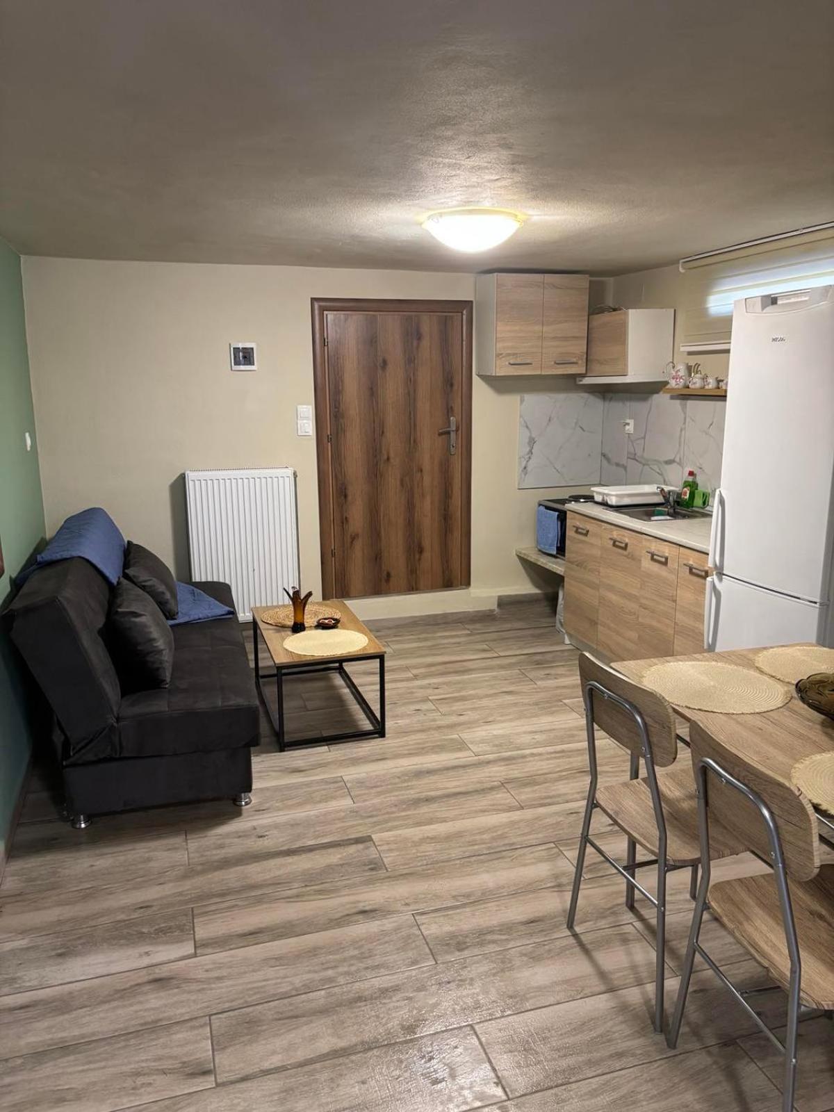 Central House in kastraki