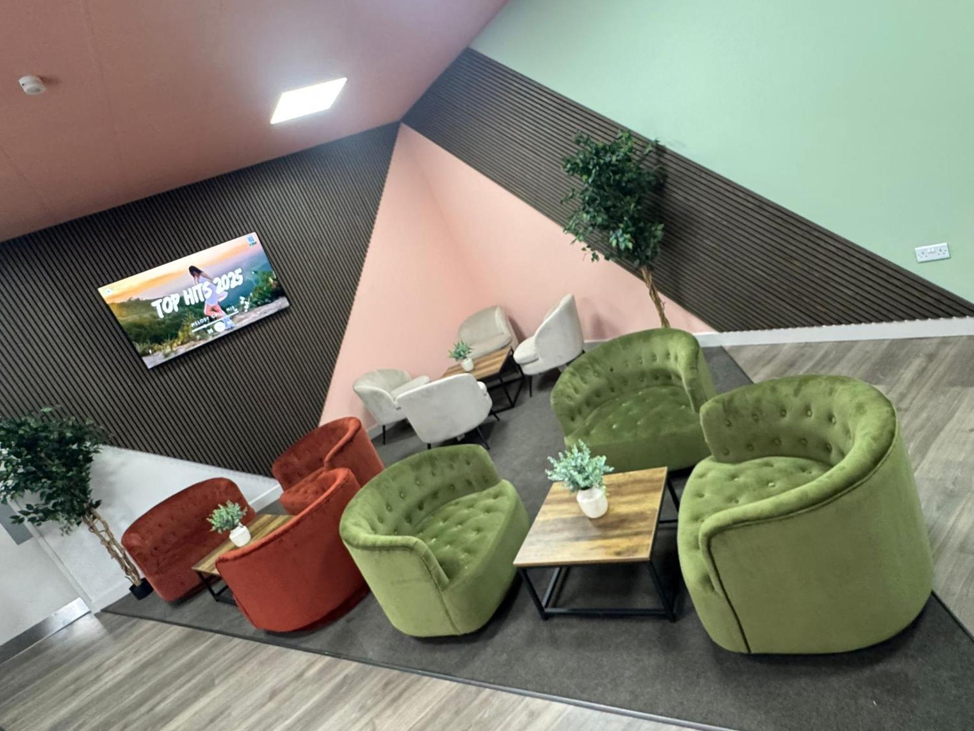 Communal lounge/ TV room