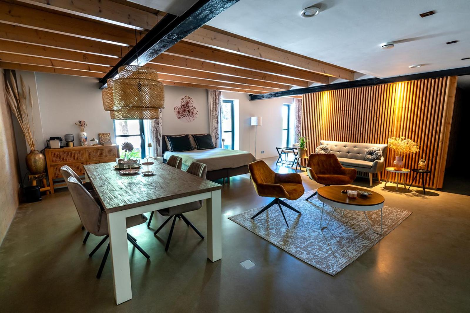 Deluxe Quadruple Room