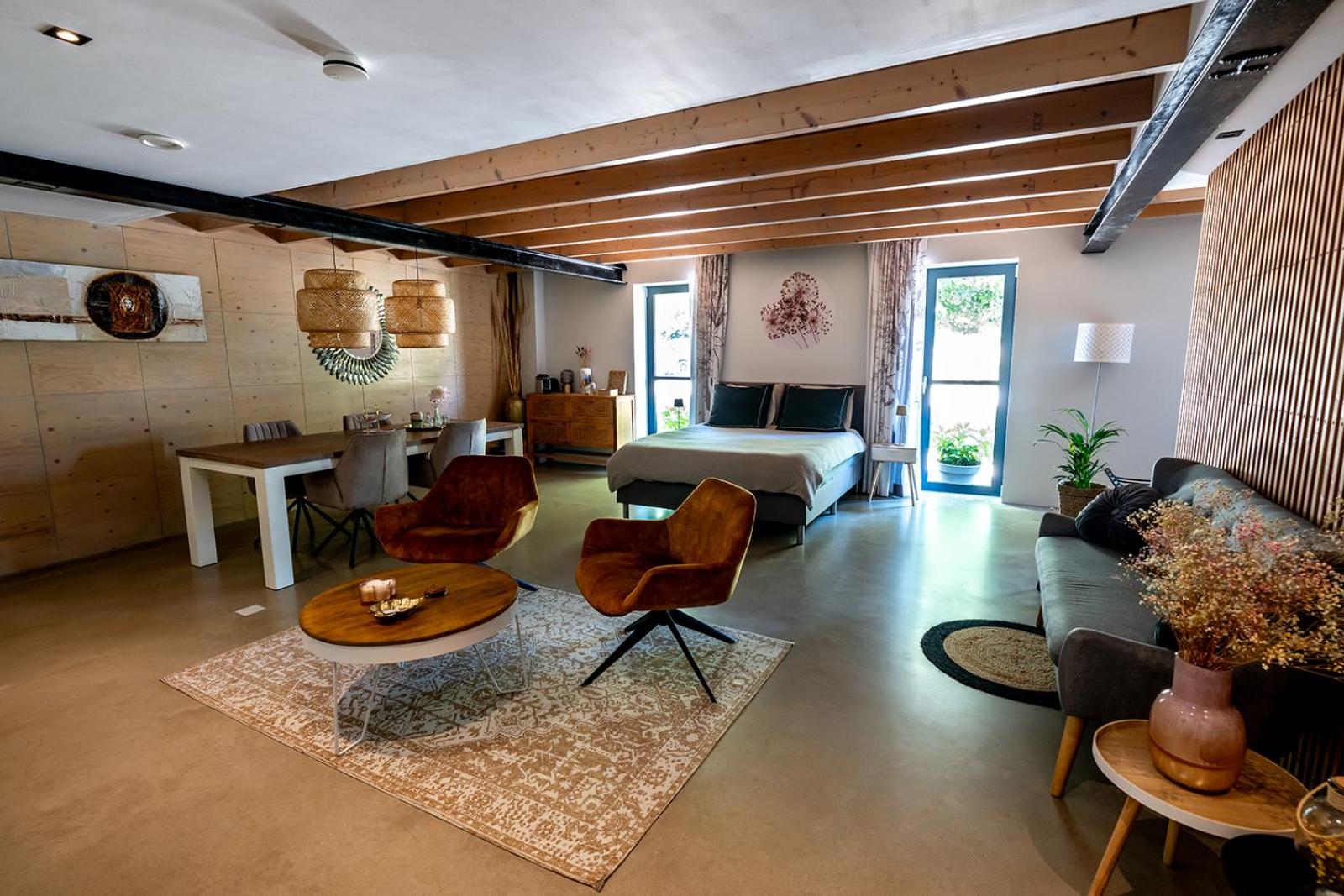 Deluxe Quadruple Room