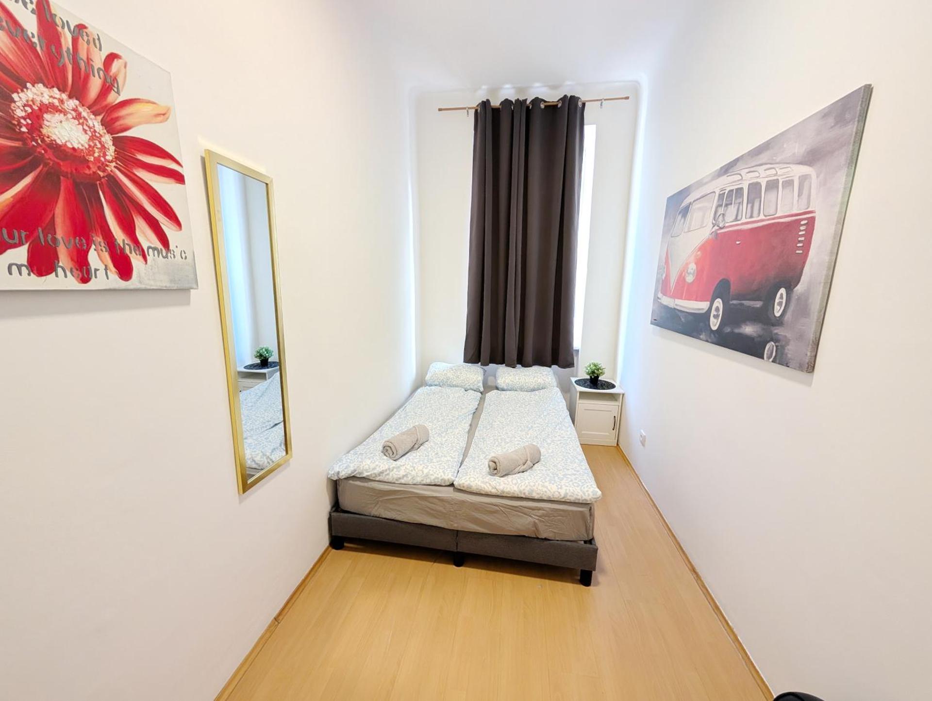 Lovely Apartment - 15 Min from Airport & City Center, 5 Min from Vienna Main-Bus Station EZ10b