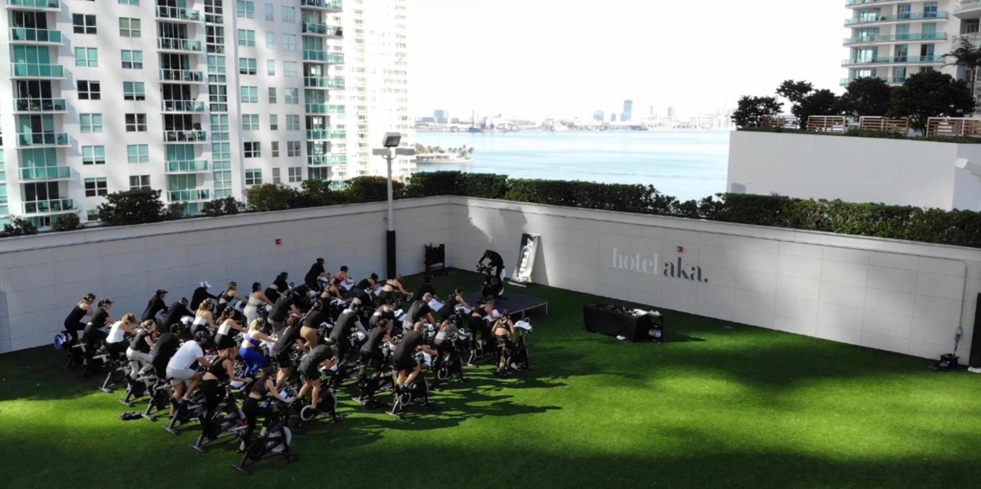 Miami Brickell Condos, Free Parking - AKA Residence