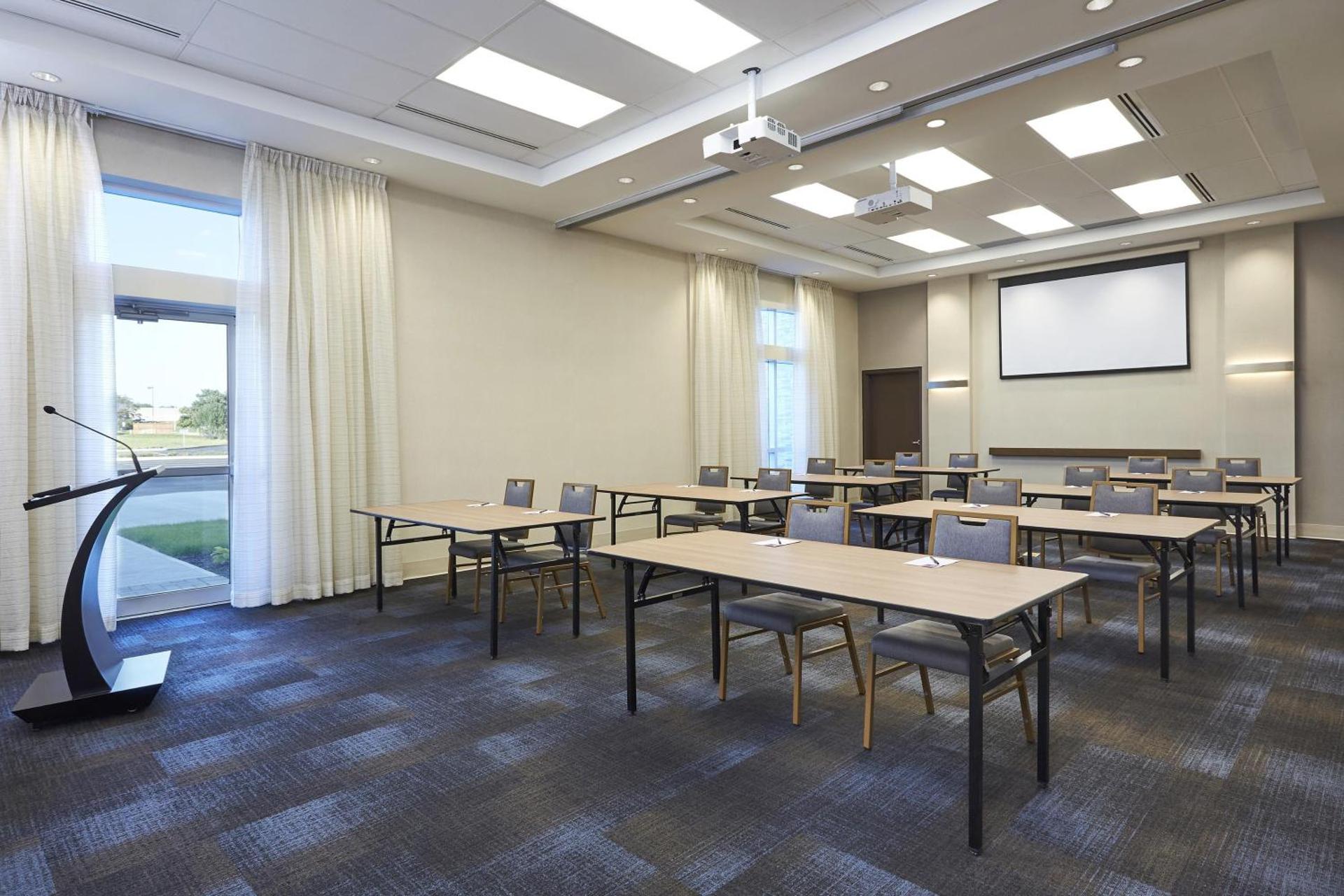 Meeting/conference room