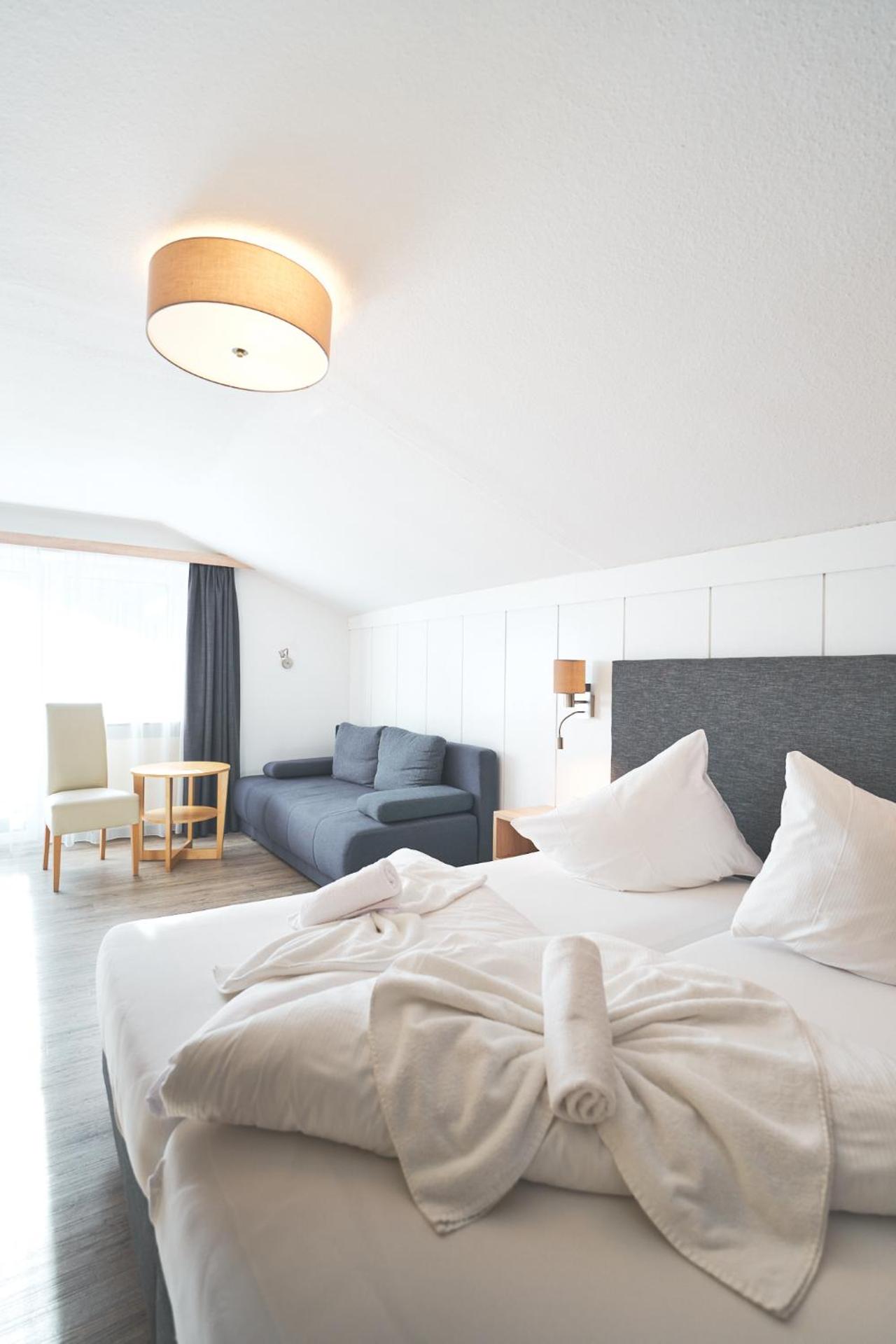 Triple Room with Balcony