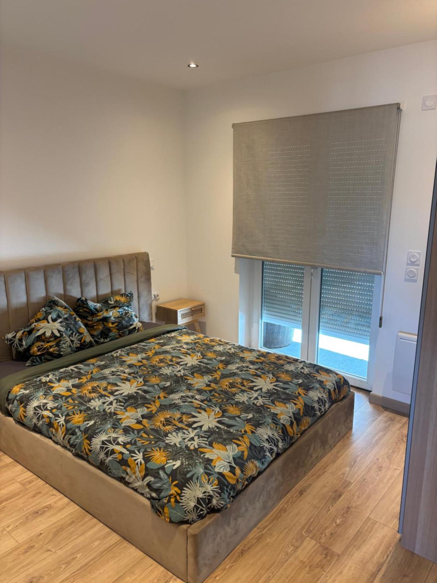 Aix les Bains Bel appartement 3 pièces proche du lac parking privé