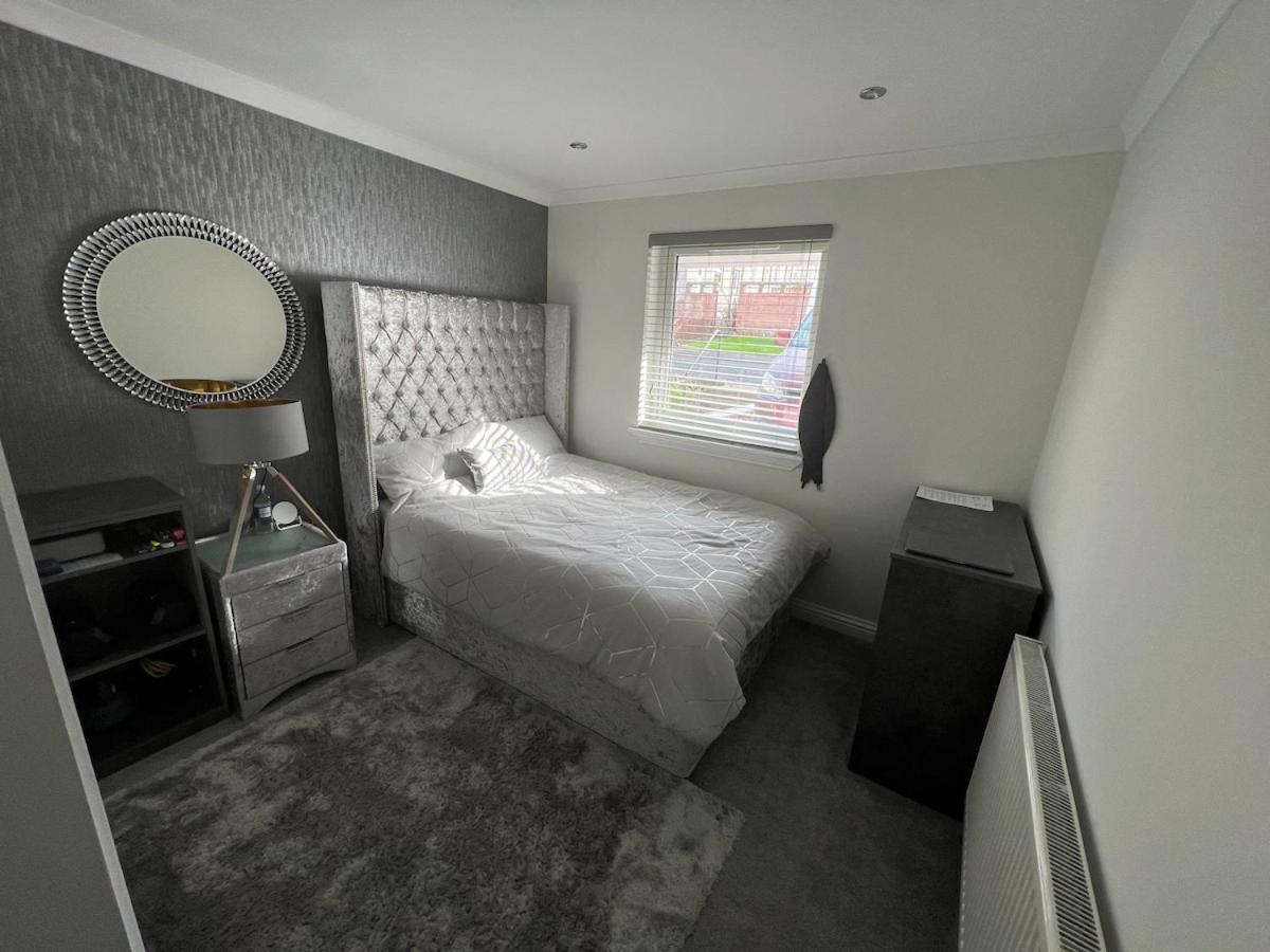 LUXERY 1 Bedroom Apartment - Falkirk
