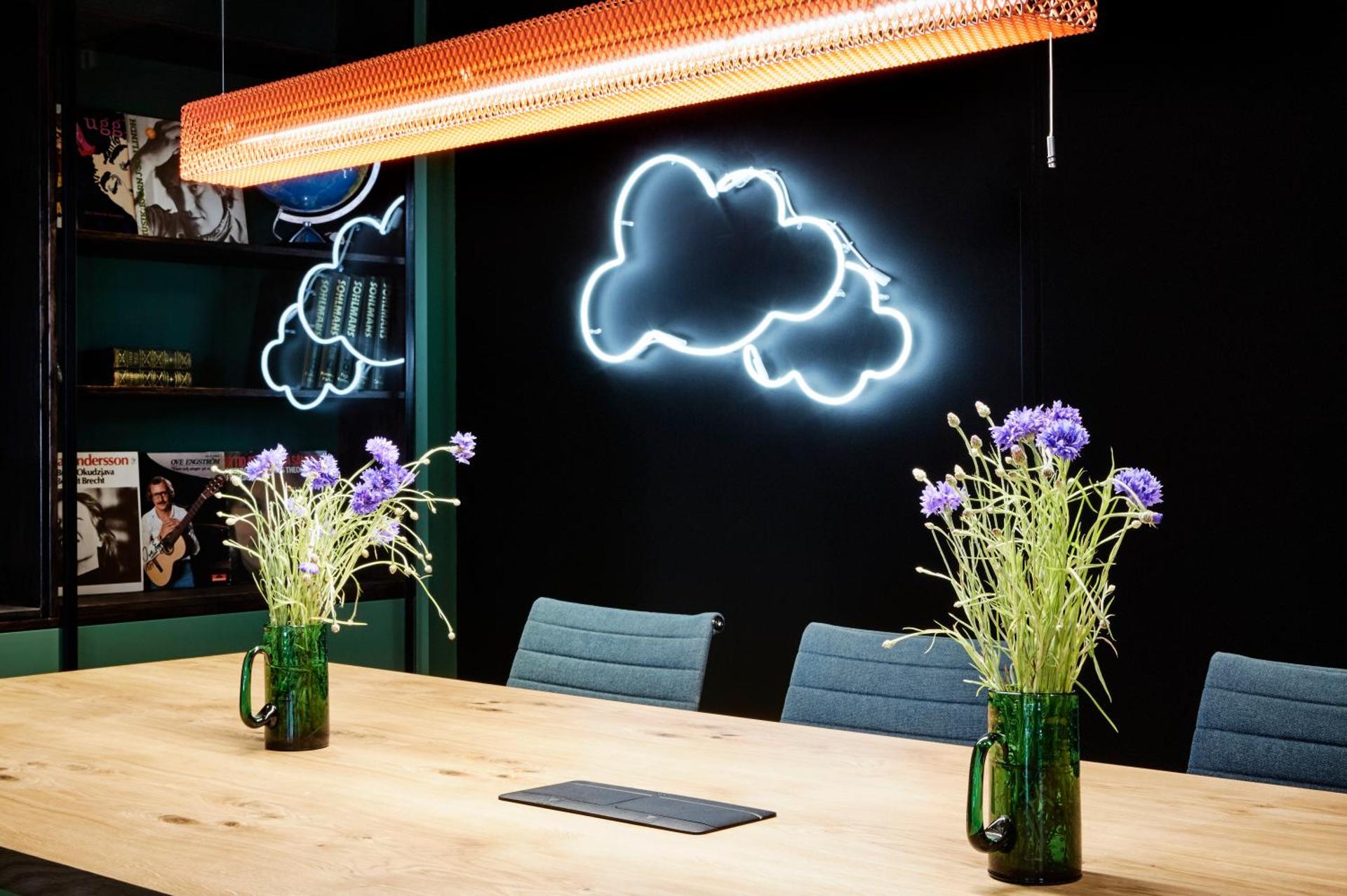 Meeting/conference room