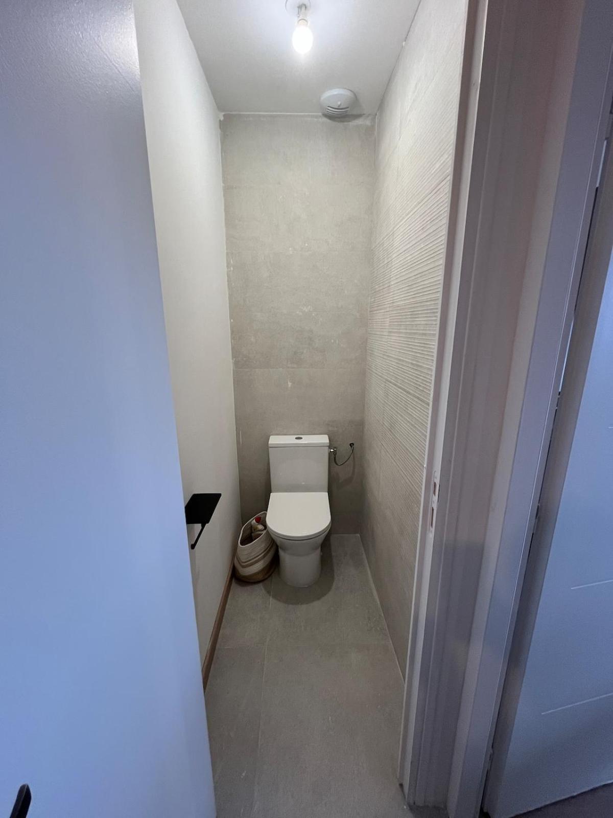 Cozy T2 chaleureux neuf appartement 15 Min proche de la mer