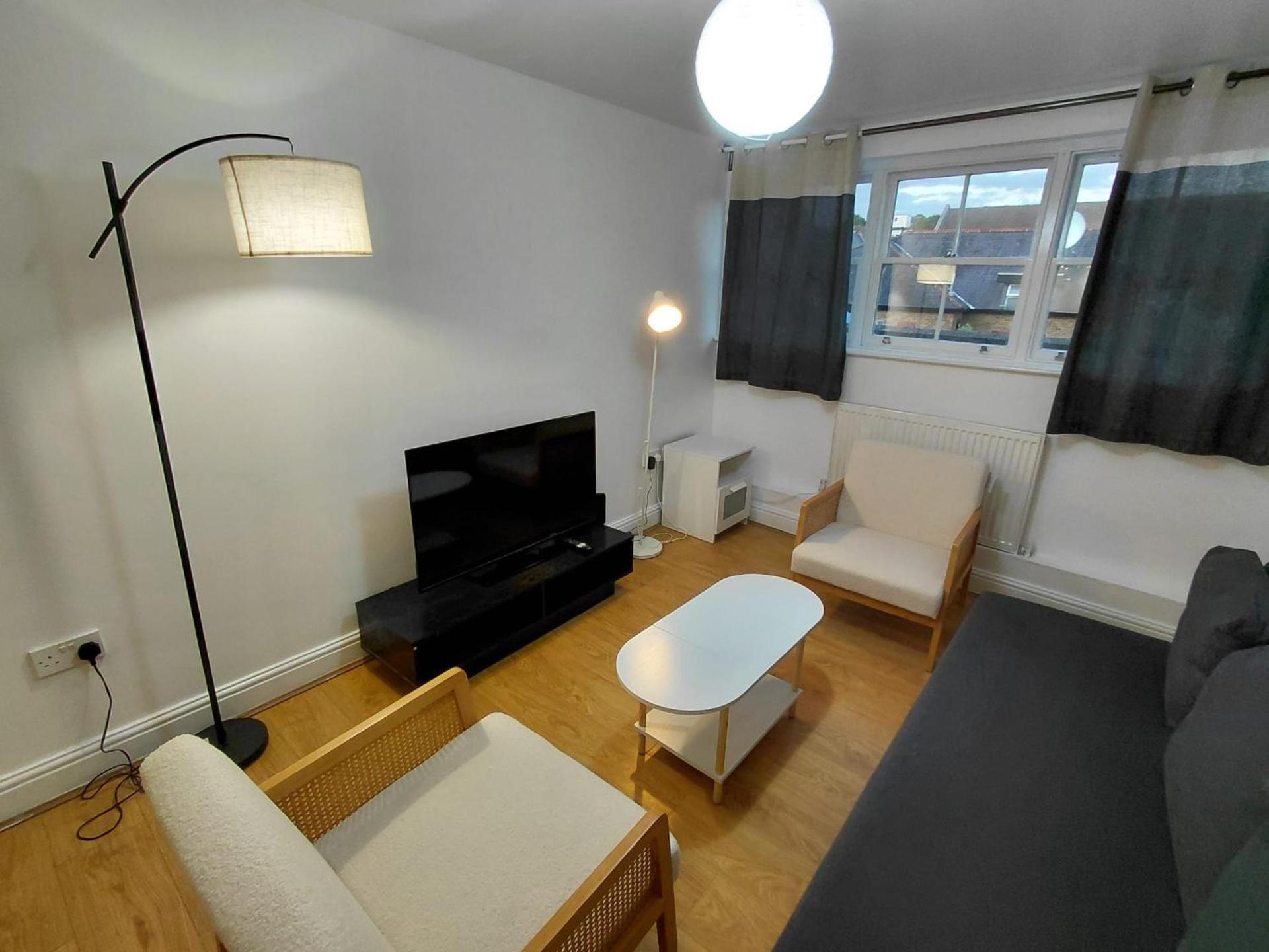 Liverpool Street, Shoreditch, Brick Lane By Mario - Free WiFi