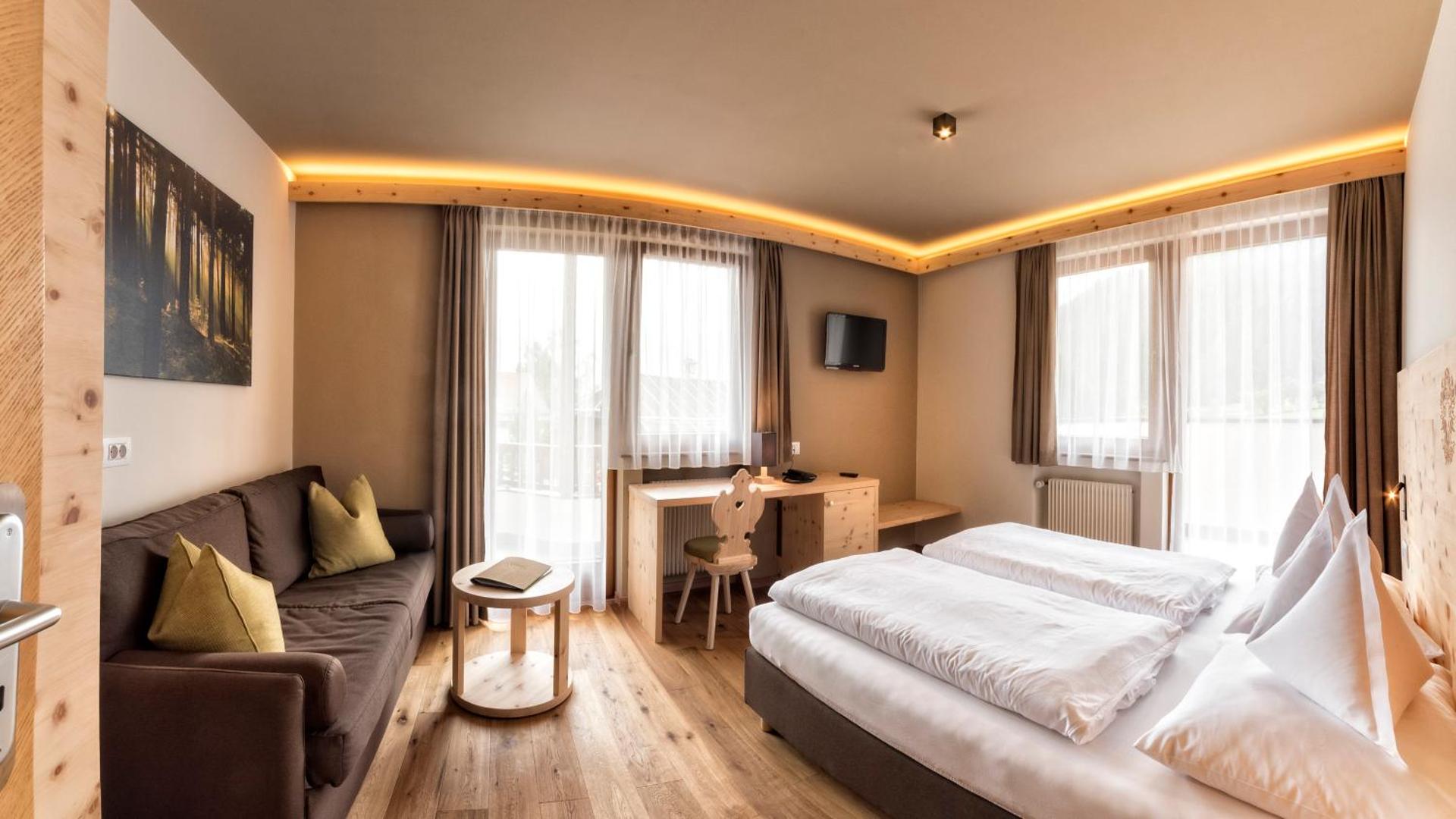 Photo of the whole room