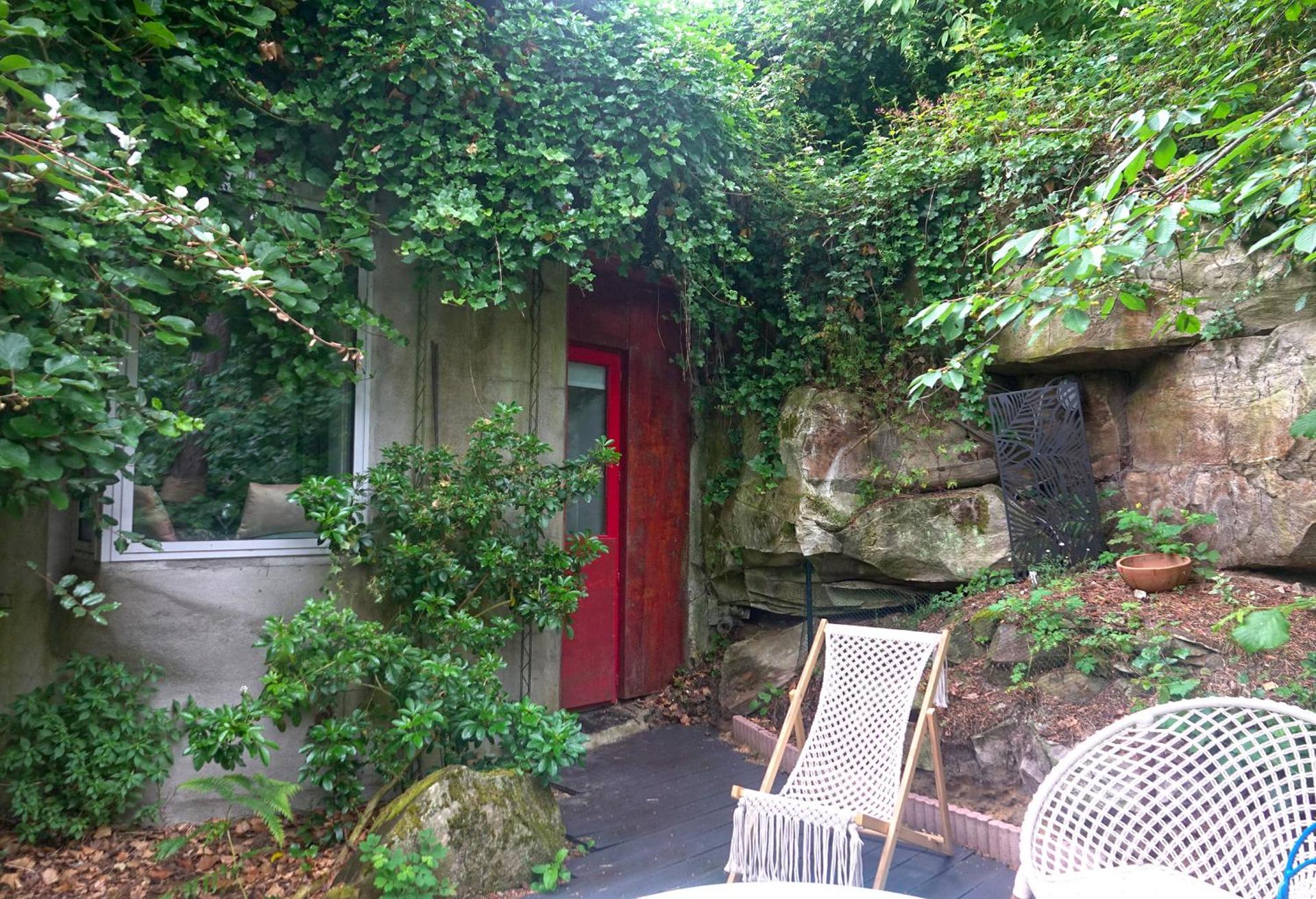 COUETTE et CAFÉ CHEZ ADRIEN