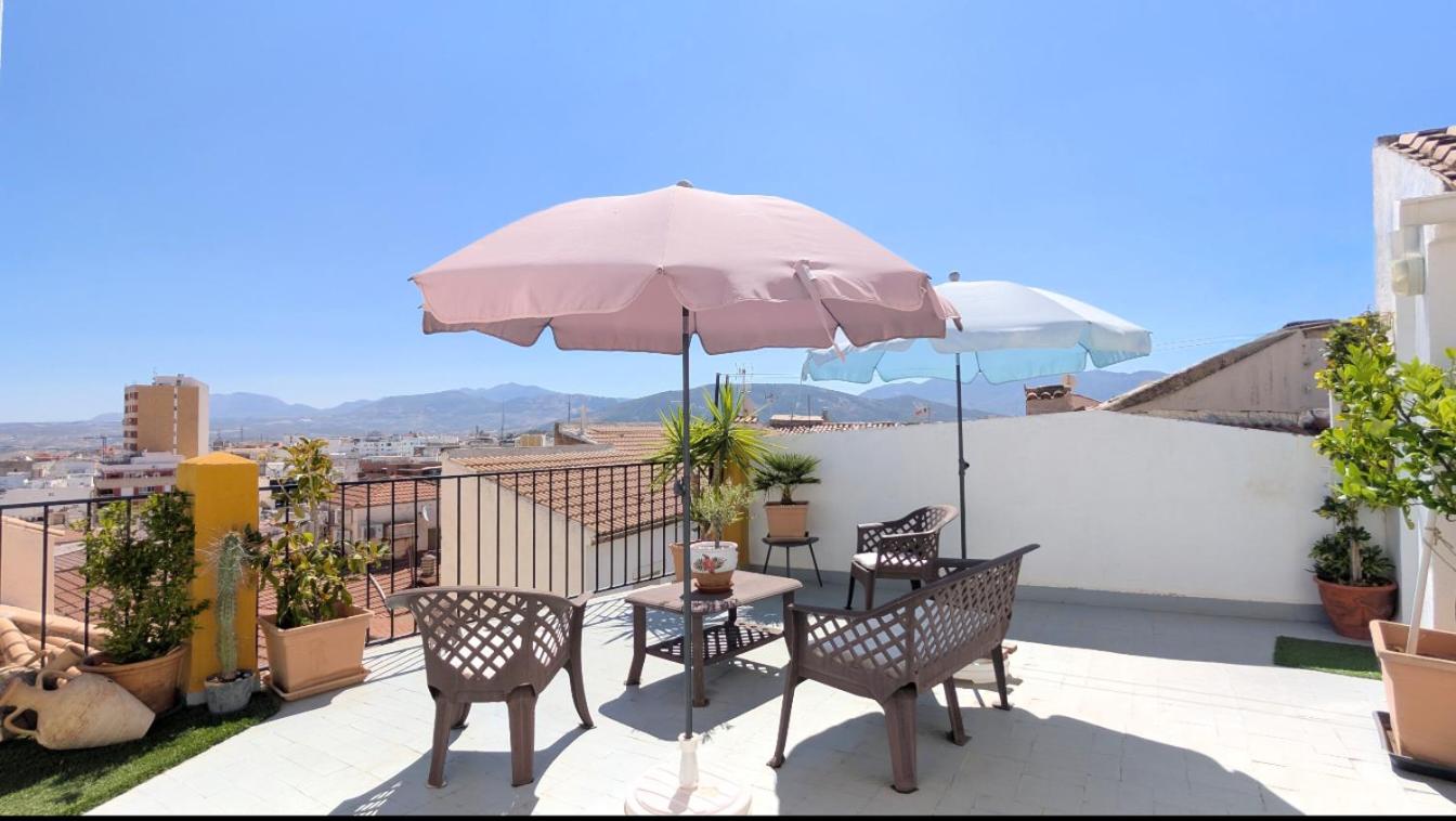 Los Caños - Calm home & parking