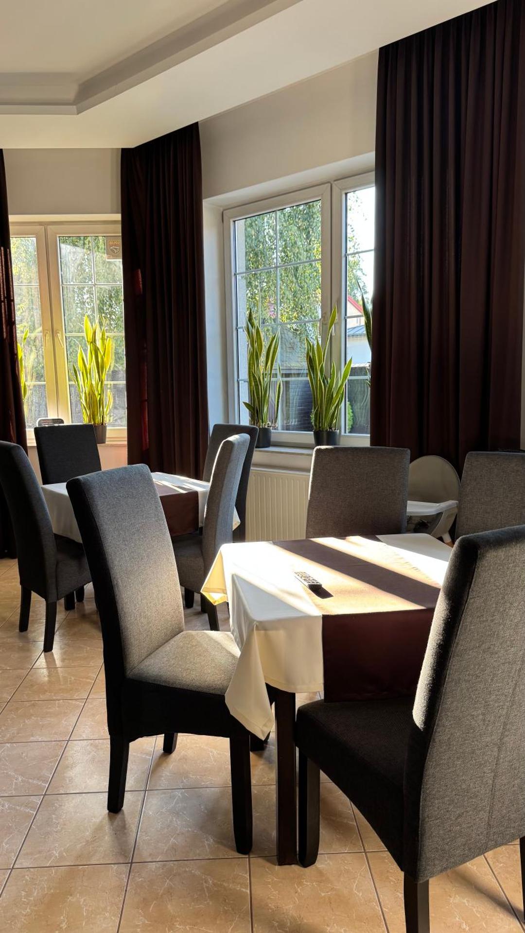 Hotelik - Modlin Airport