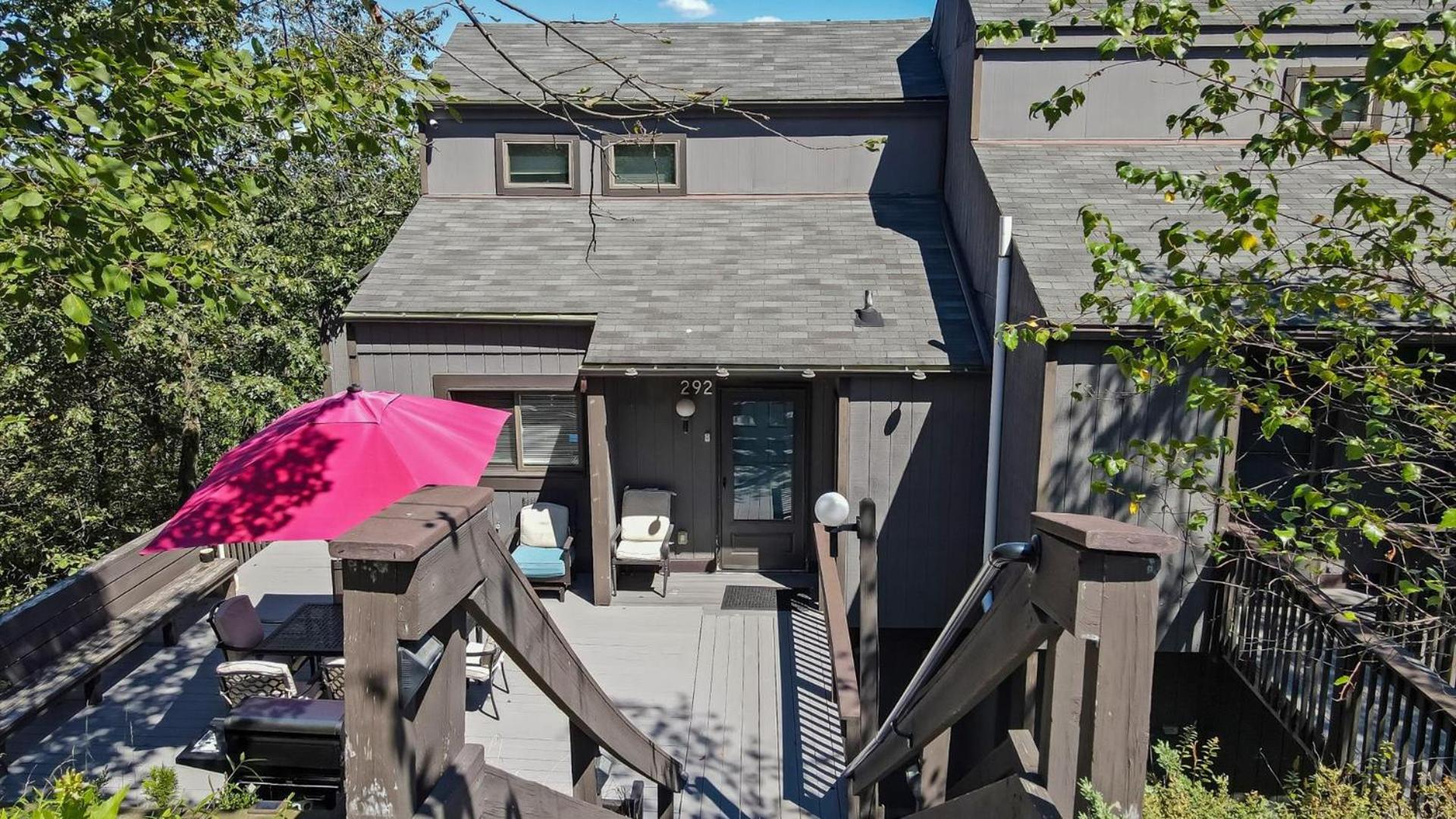 Cozy Modern Camelback House