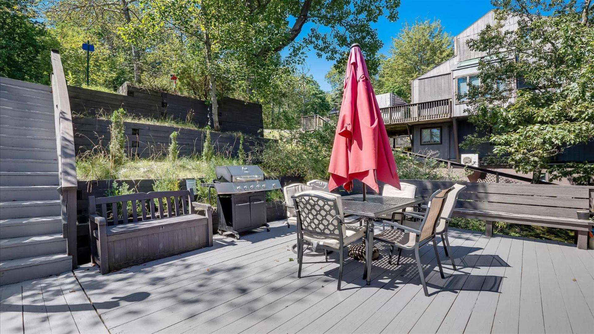 Cozy Modern Camelback House